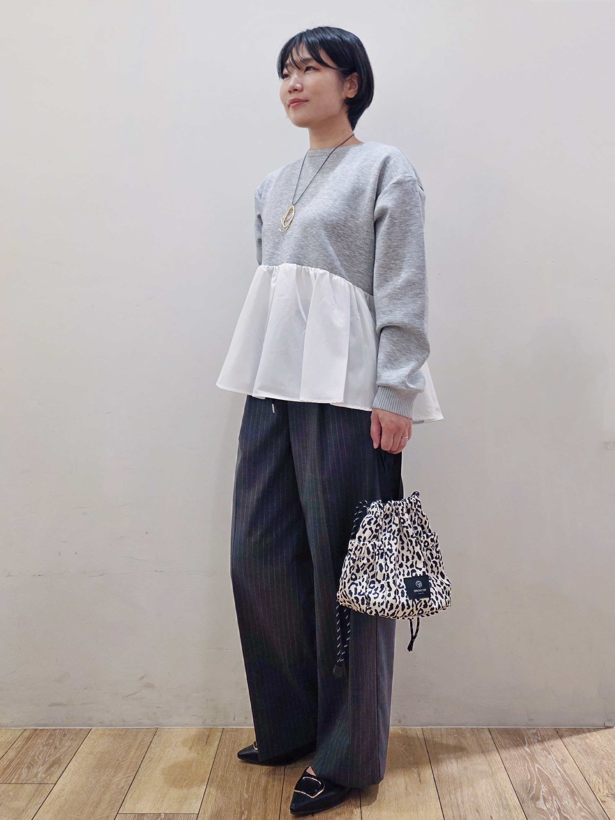 yuyuさんの「OPAQUE.CLIP｜ペプラムドッキングトップス【洗濯機OK】」を使ったコーディネート