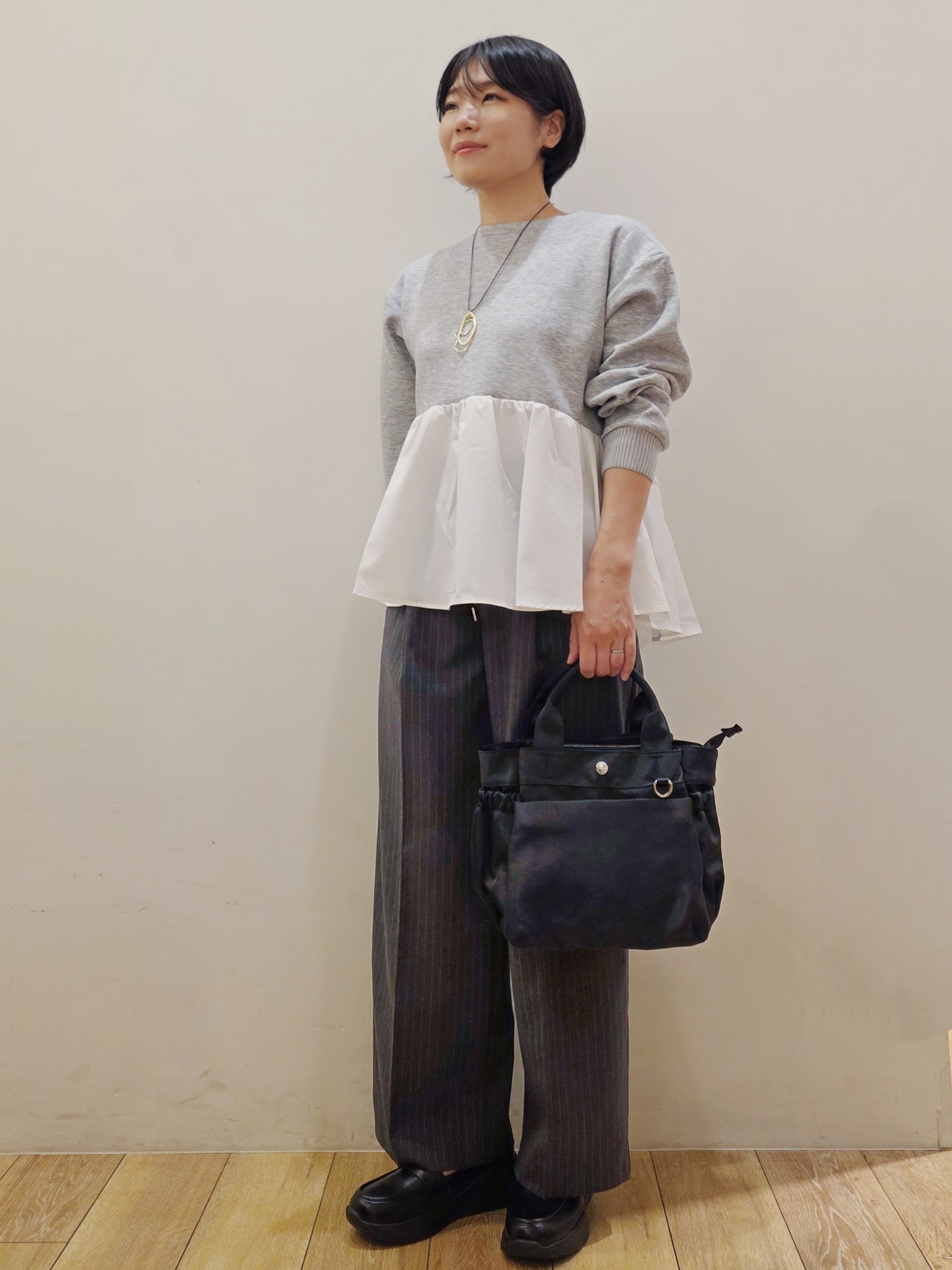 yuyuさんの「OPAQUE.CLIP｜ペプラムドッキングトップス【洗濯機OK】」を使ったコーディネート