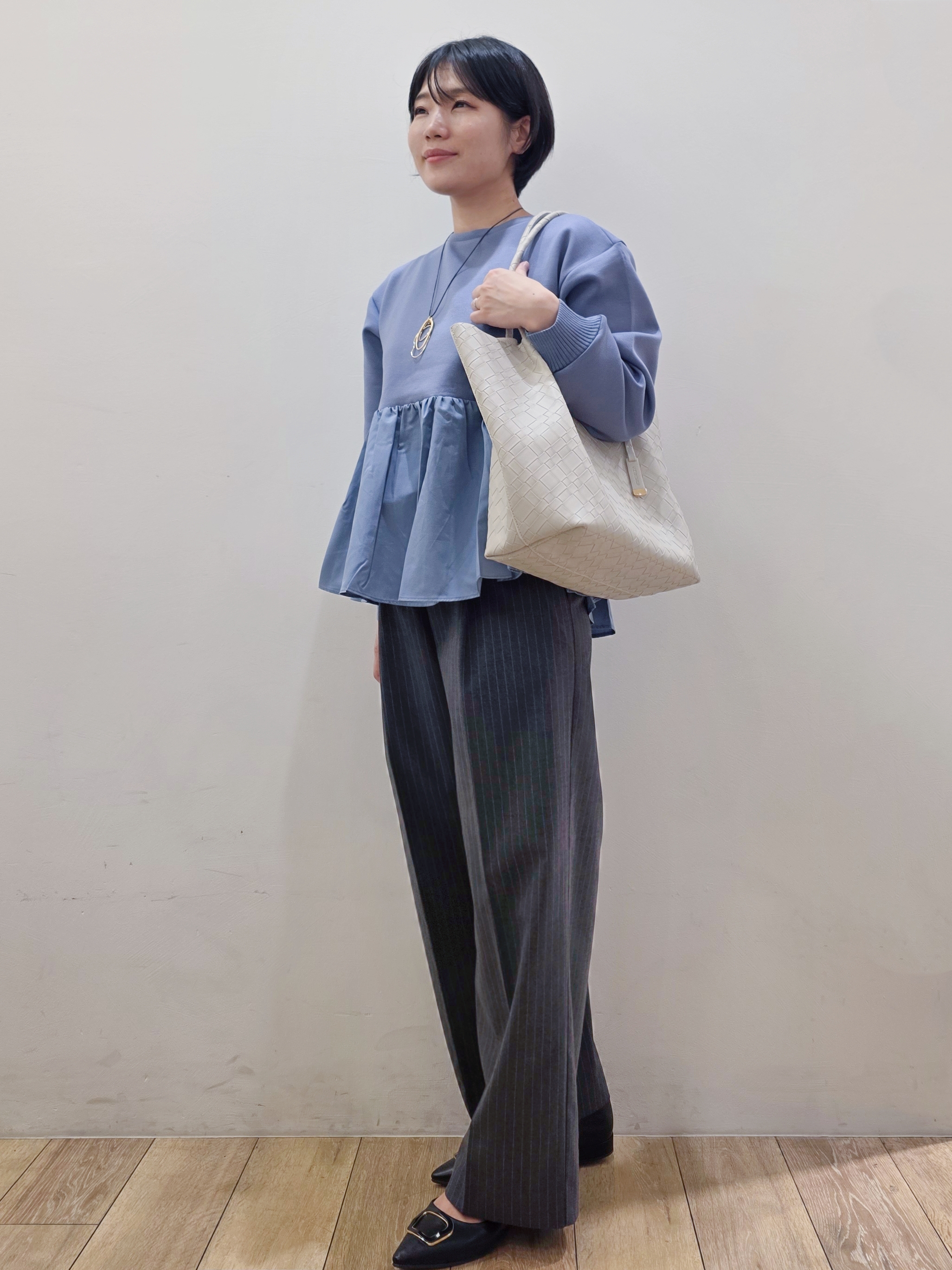 yuyuさんの「OPAQUE.CLIP｜ペプラムドッキングトップス【洗濯機OK】」を使ったコーディネート
