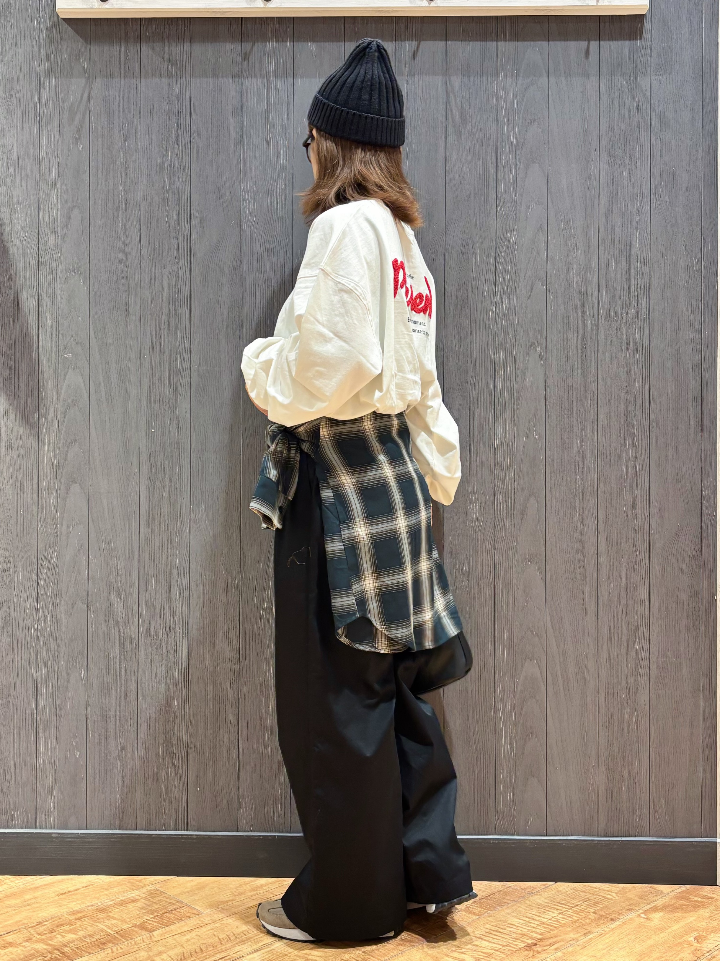 meiさんの「SHOO･LA･RUE｜【洗濯後しわになりにくい/S-LL】選べる6パターン 羽織としても活躍する ベーシックシャツ」を使ったコーディネート
