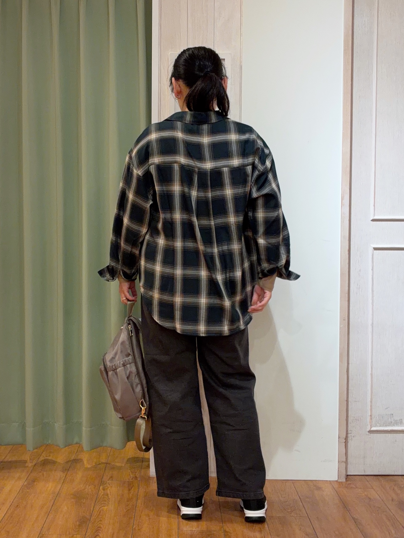 ke-yさんの「SHOO･LA･RUE｜【S-LL/洗濯機可】コーデの幅広がる お袖チュールトップス」を使ったコーディネート