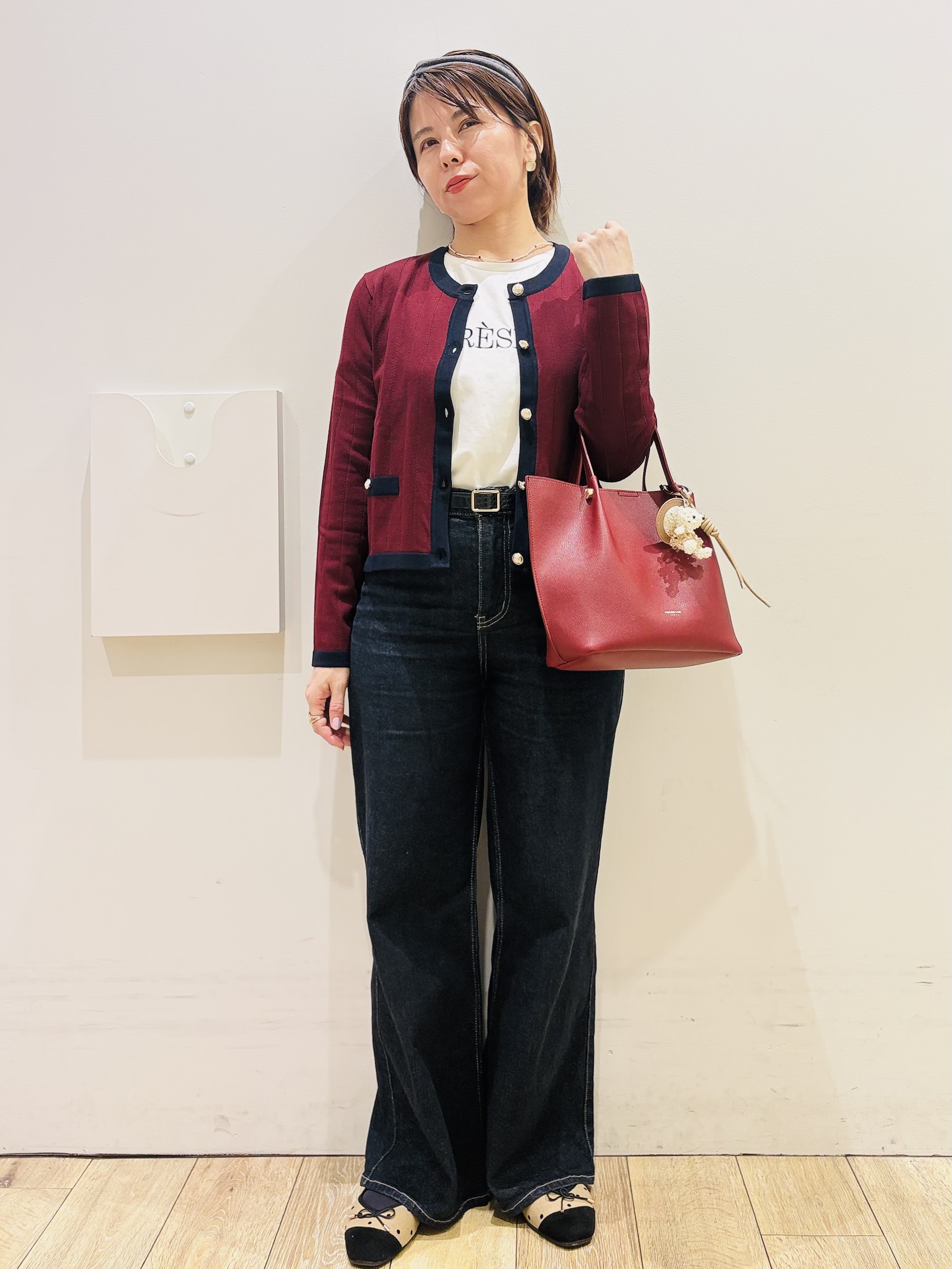 YUKOさんの「index｜バイカラークルーネックカーディガン【洗濯機OK】」を使ったコーディネート