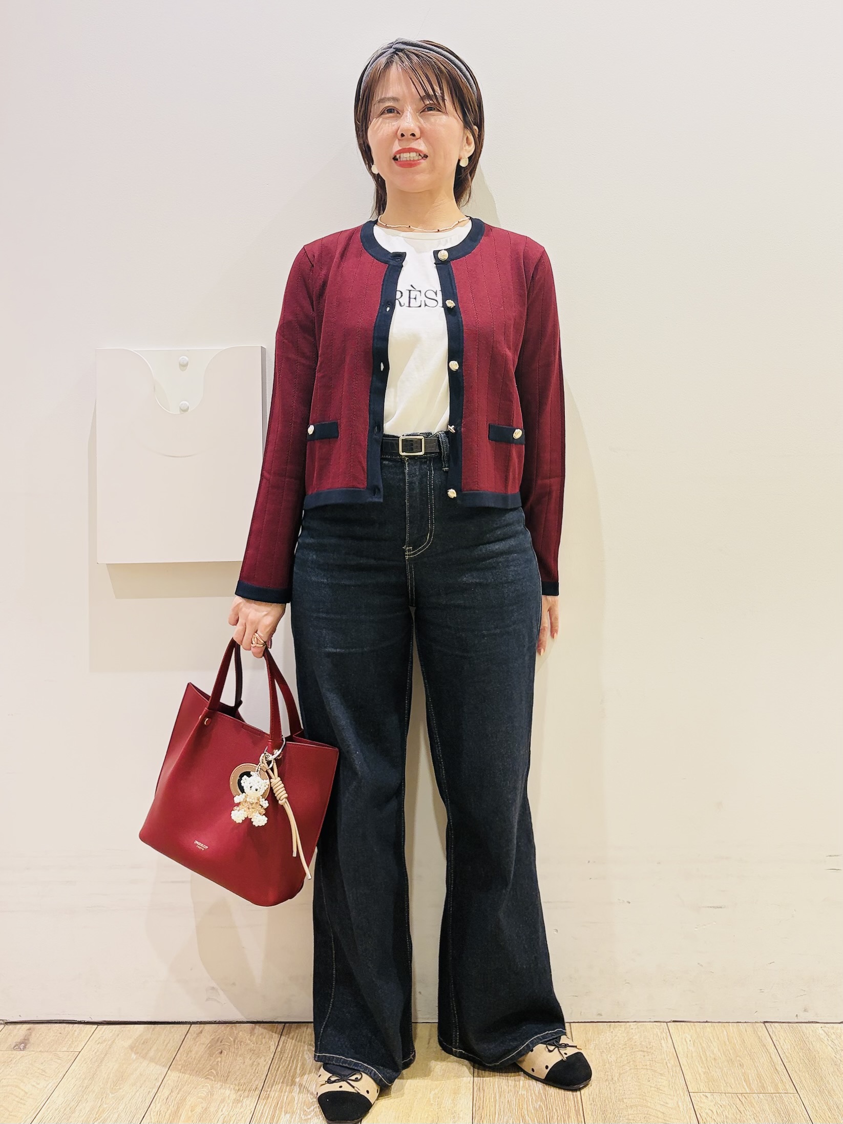 YUKOさんの「index｜バイカラークルーネックカーディガン【洗濯機OK】」を使ったコーディネート