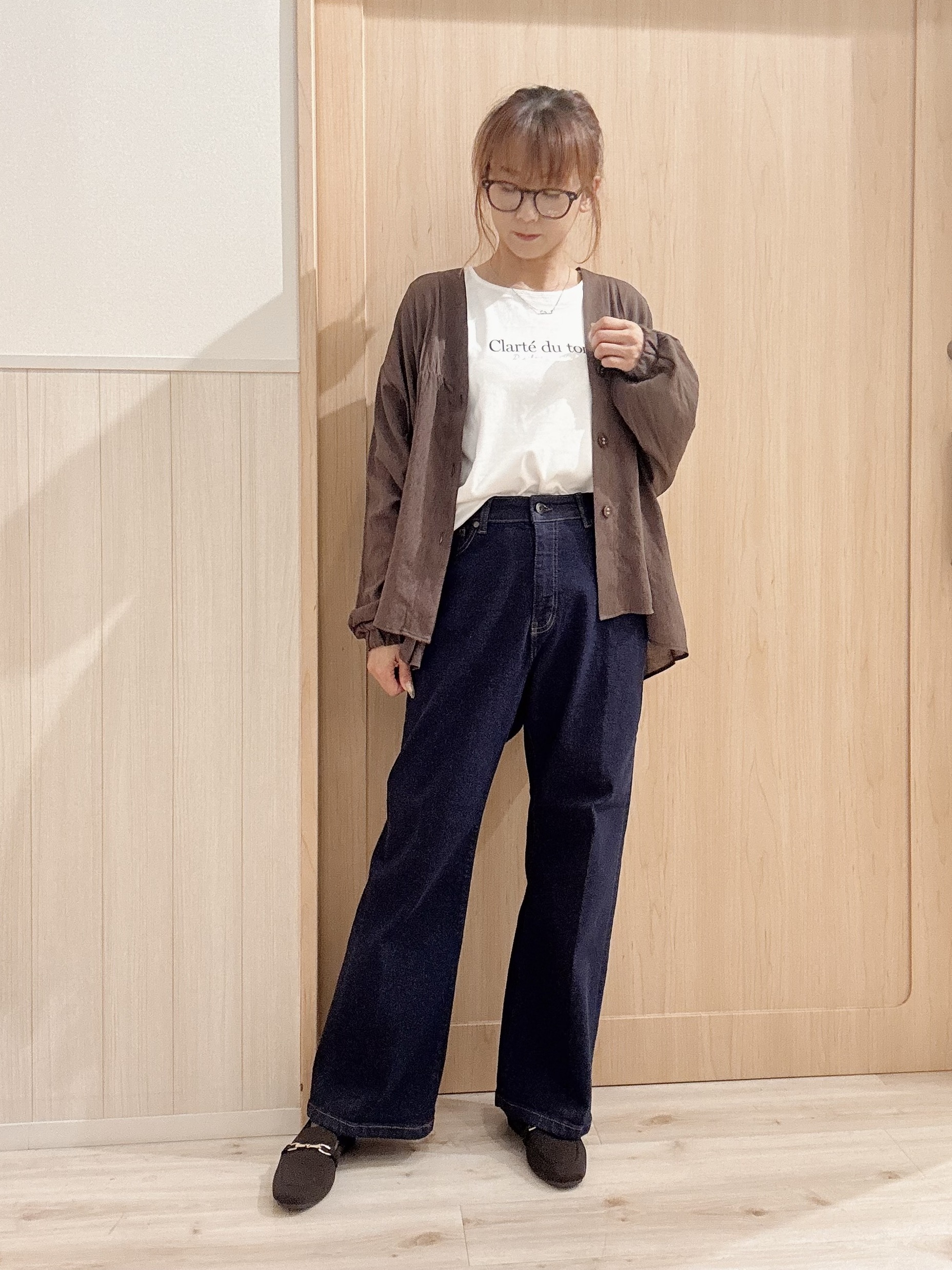 モカさんの「SHOO･LA･RUE｜シャーリングシャツカーディガン」を使ったコーディネート