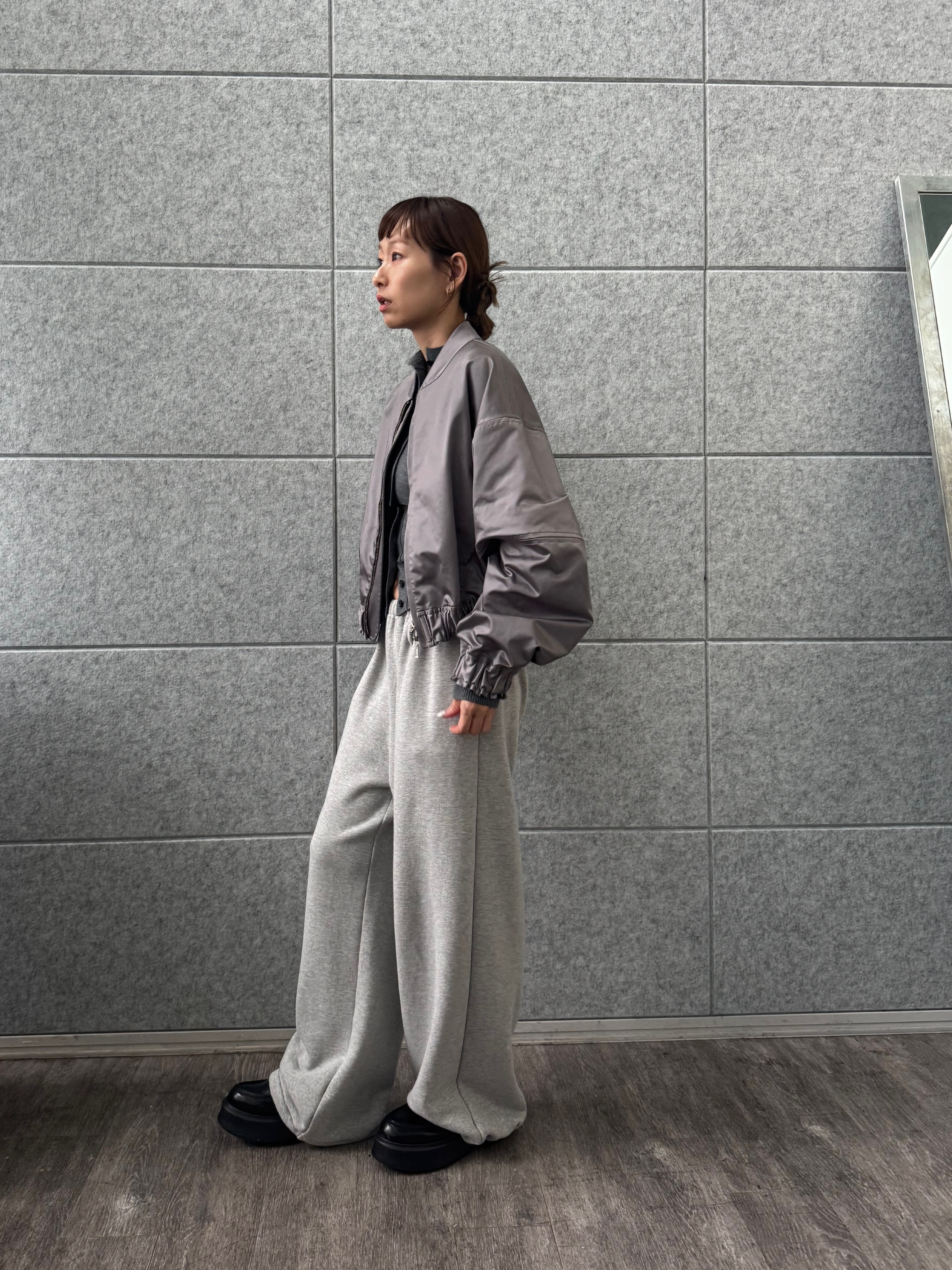 designer yukaさんの「CODE A｜【Re】satin bomber jacket」を使ったコーディネート