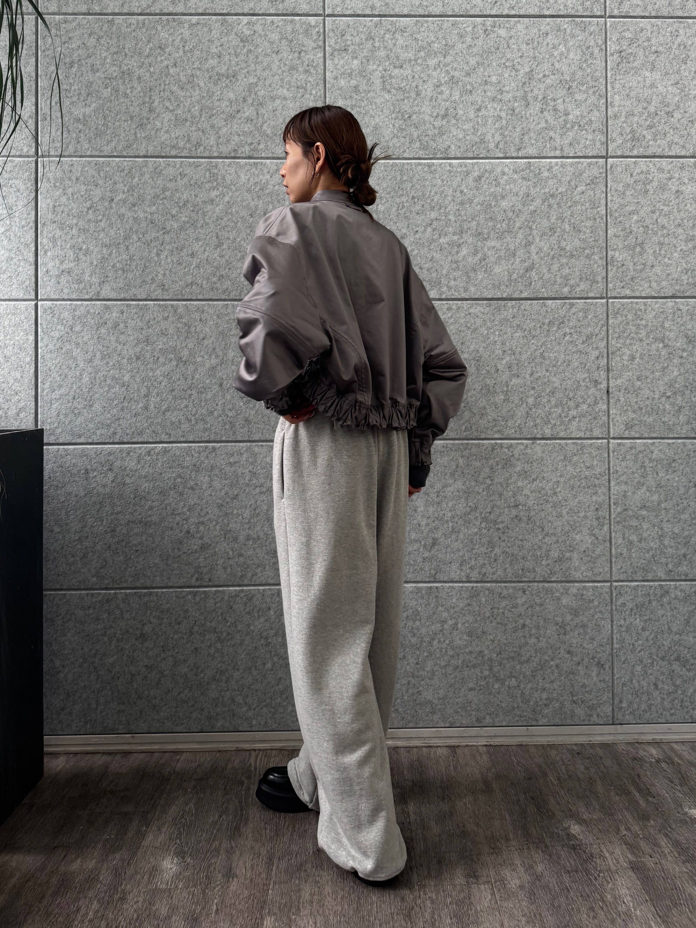 designer yukaさんの「CODE A｜【Re】satin bomber jacket」を使ったコーディネート