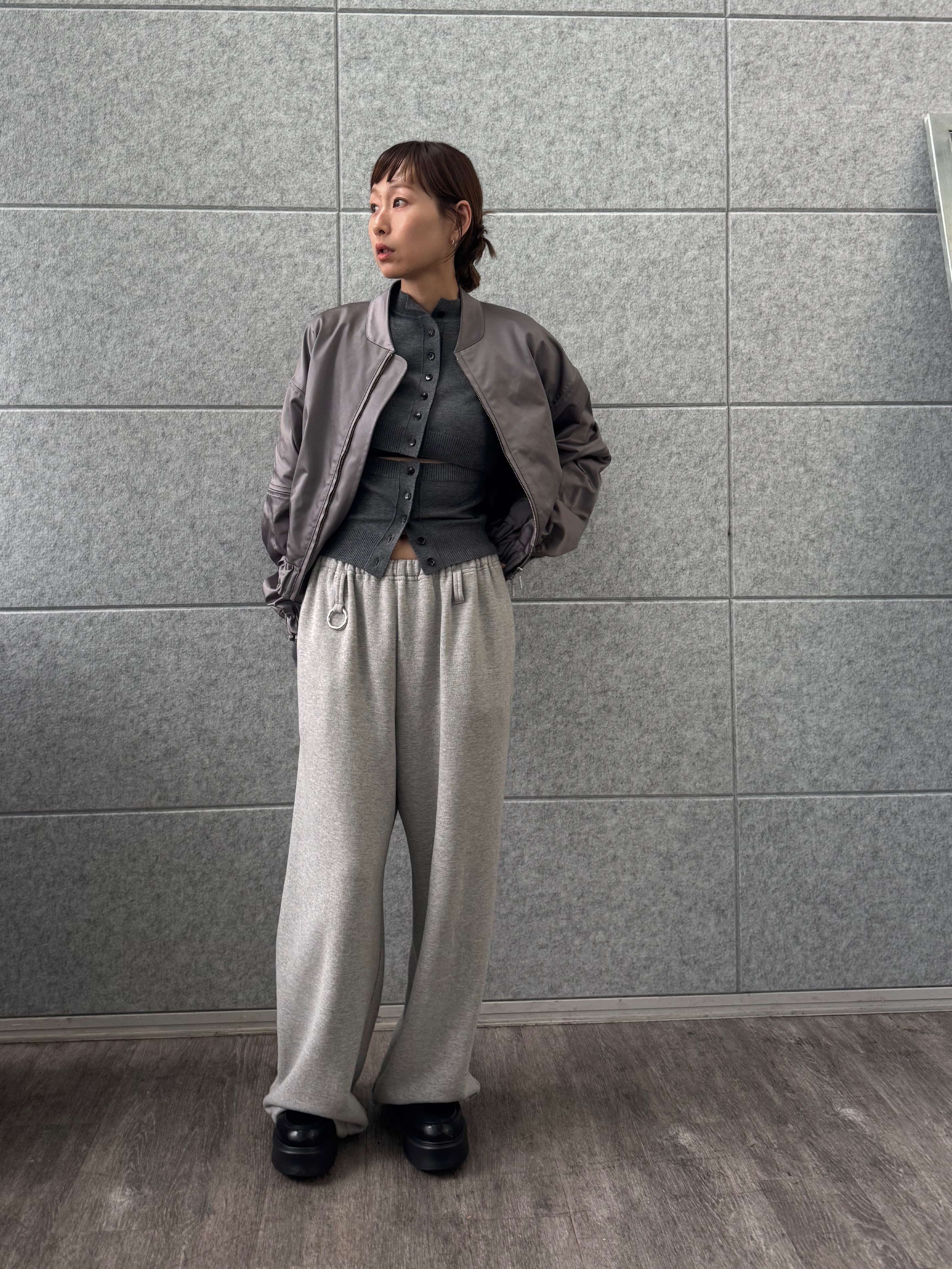 designer yukaさんの「CODE A｜【Re】satin bomber jacket」を使ったコーディネート