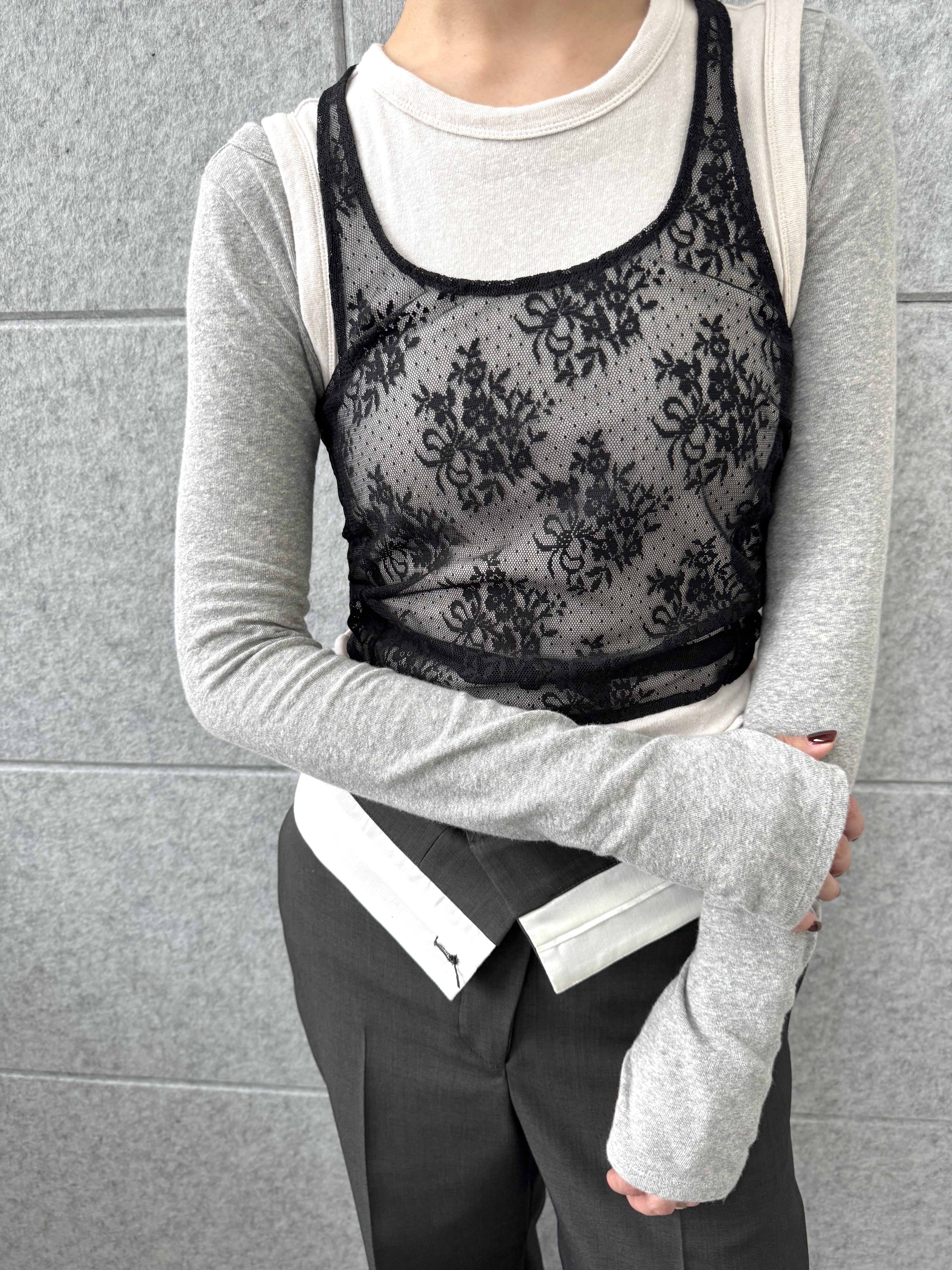 uchi__yamaさんの「CODE A｜turn up chic trousers」を使ったコーディネート