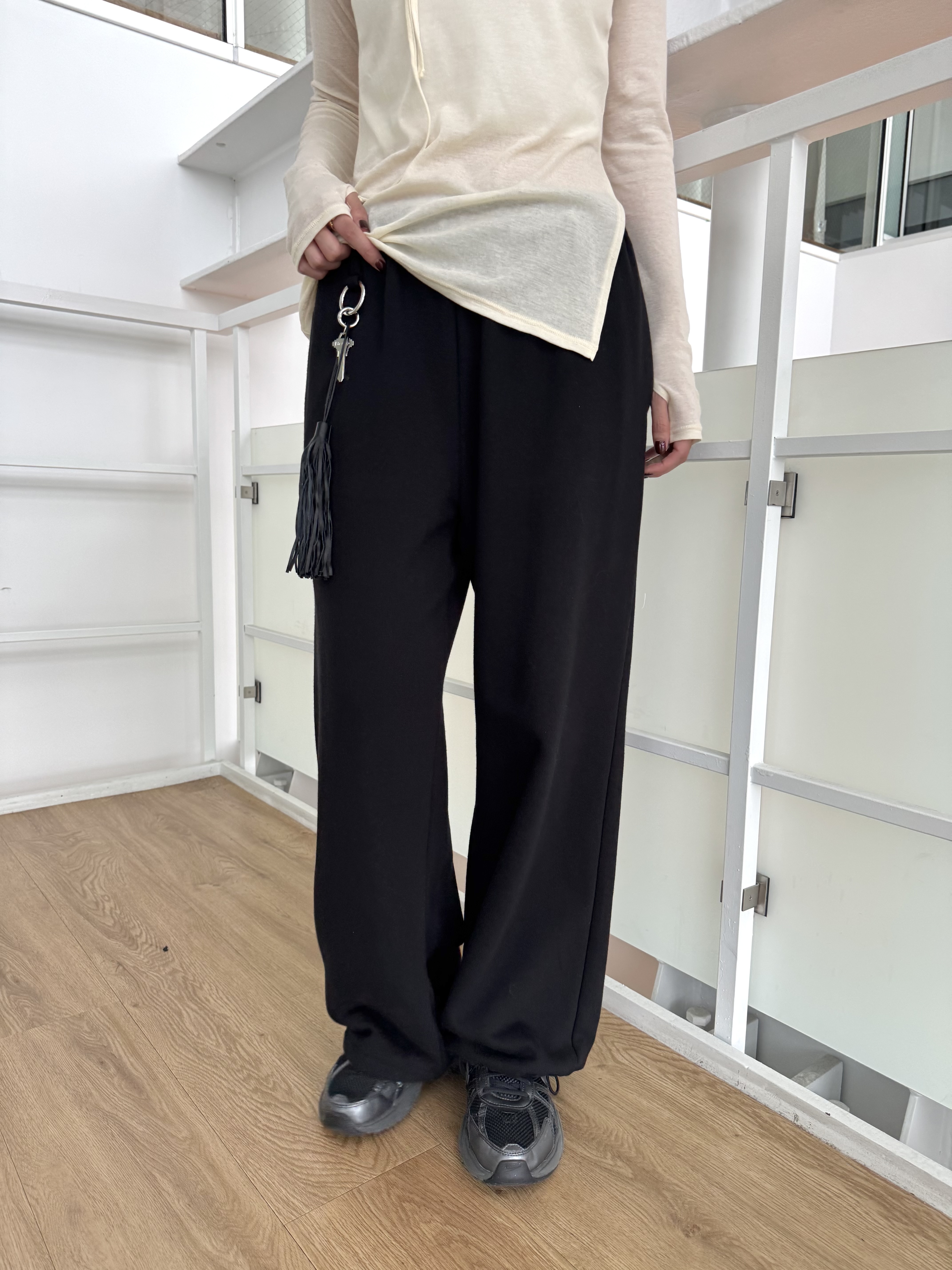 uchi__yamaさんの「CODE A｜UKI UKI＊CODE A｜volume sweat pants」を使ったコーディネート