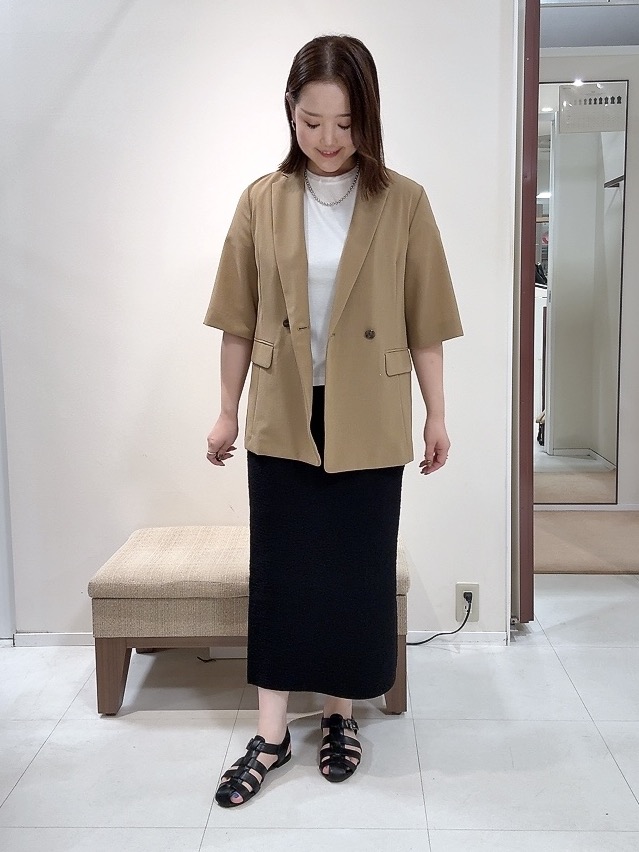 YUIさんの「UNTITLED｜【秋の通勤羽織/セットアップ可/UVカット】エアリークール半袖ジャケット」を使ったコーディネート