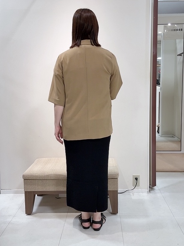 YUIさんの「UNTITLED｜【秋の通勤羽織/セットアップ可/UVカット】エアリークール半袖ジャケット」を使ったコーディネート