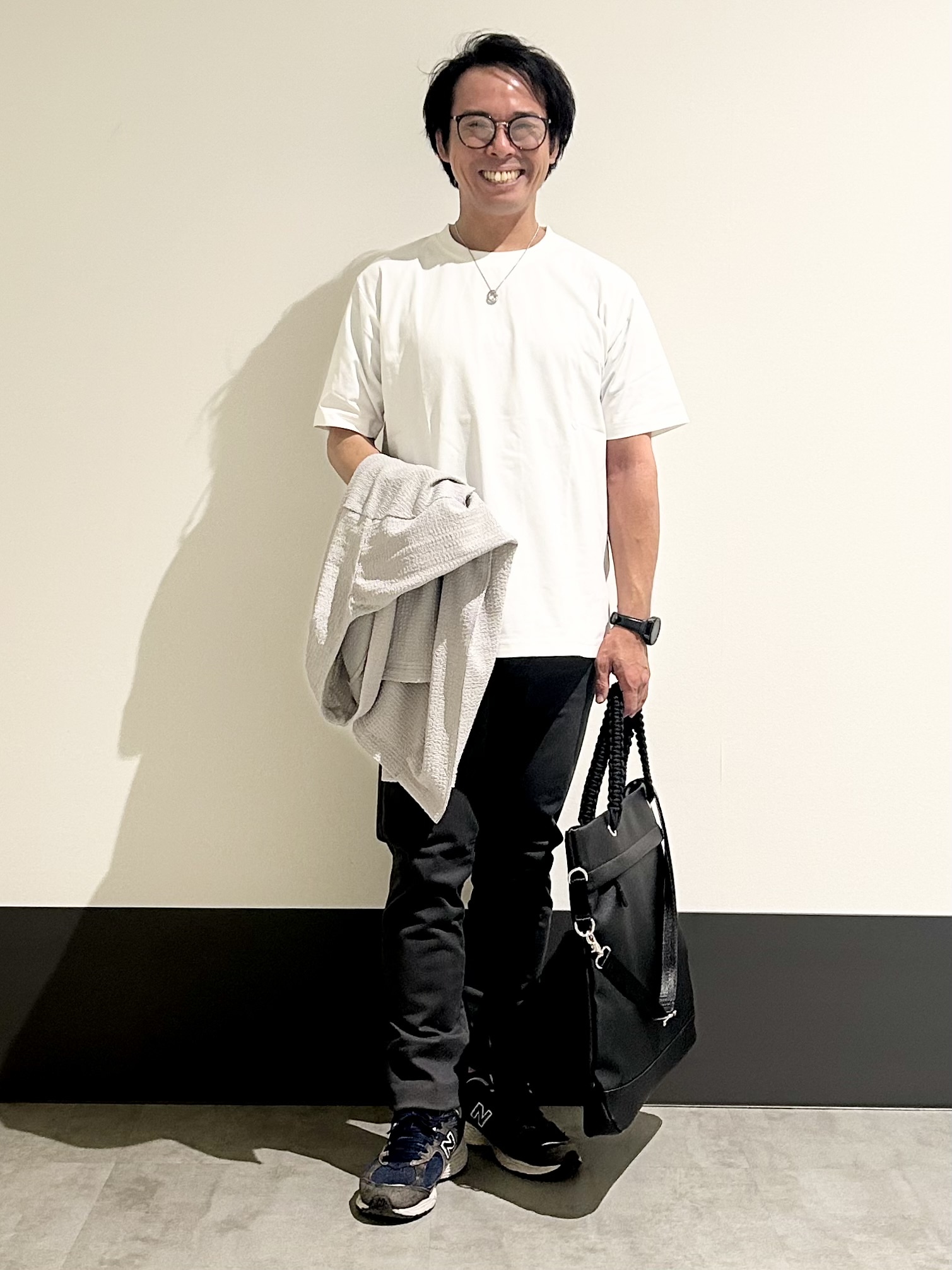 KENJI Iさんの「THE SHOP TK｜【半袖Tシャツ付き／洗濯機OK】アンサンブル 長袖カーディガン」を使ったコーディネート
