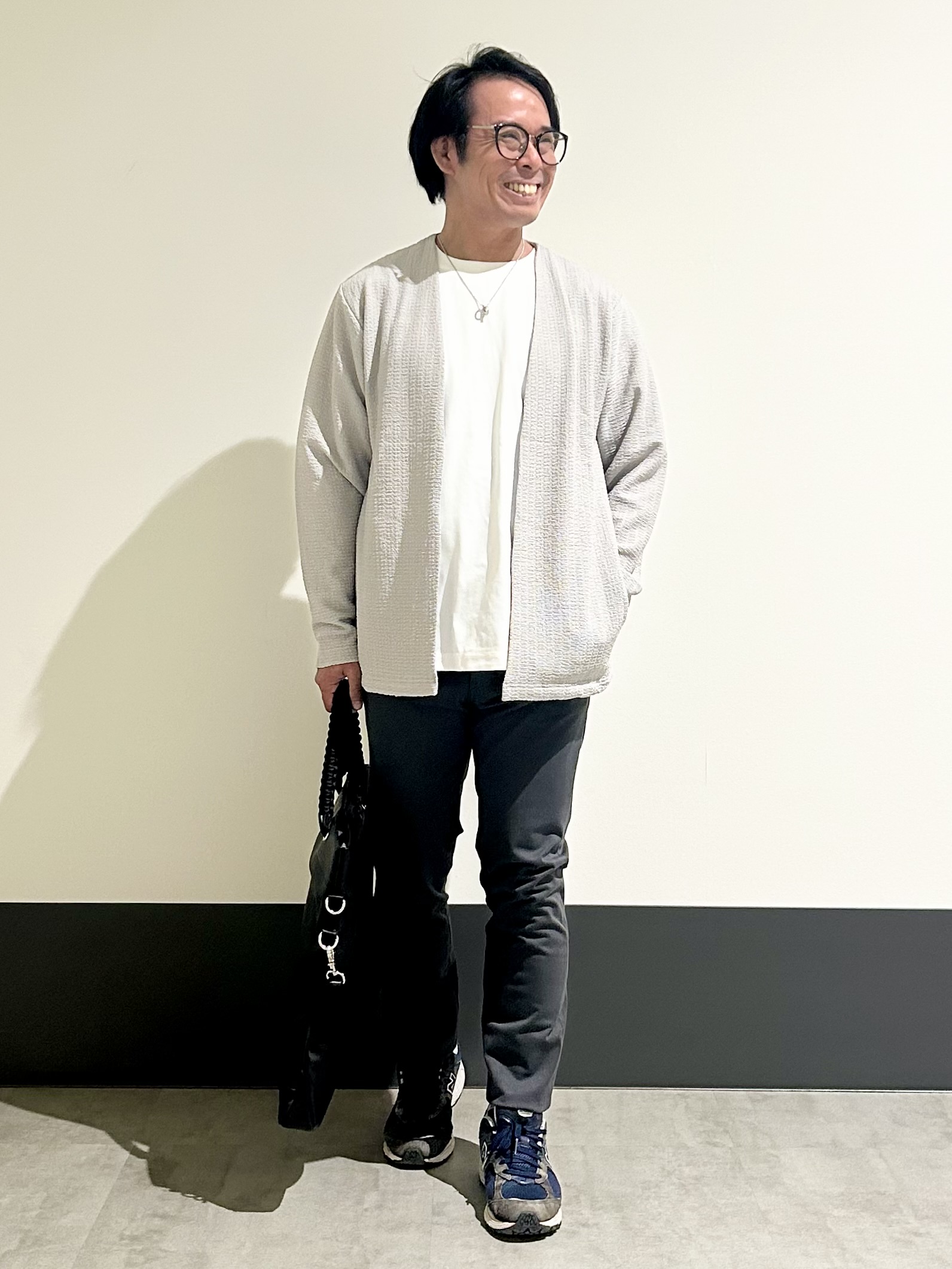 KENJI Iさんの「THE SHOP TK｜【半袖Tシャツ付き／洗濯機OK】アンサンブル 長袖カーディガン」を使ったコーディネート