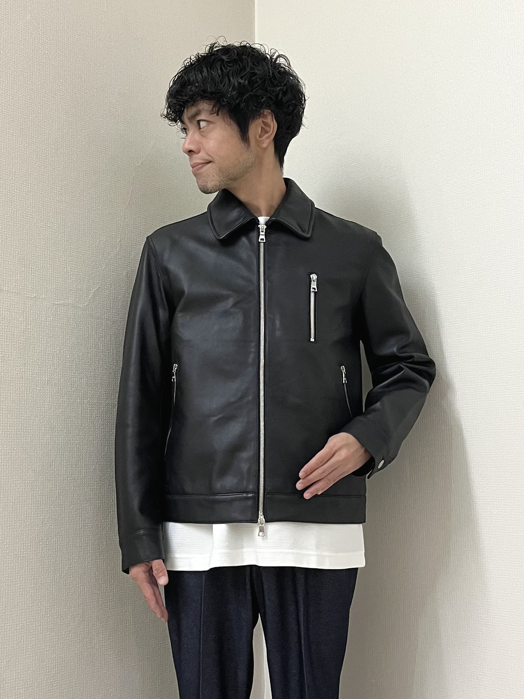 URAさんの「TAKEO KIKUCHI｜【BOWLER HAT LABEL】シングルレザーライダースジャケット」を使ったコーディネート