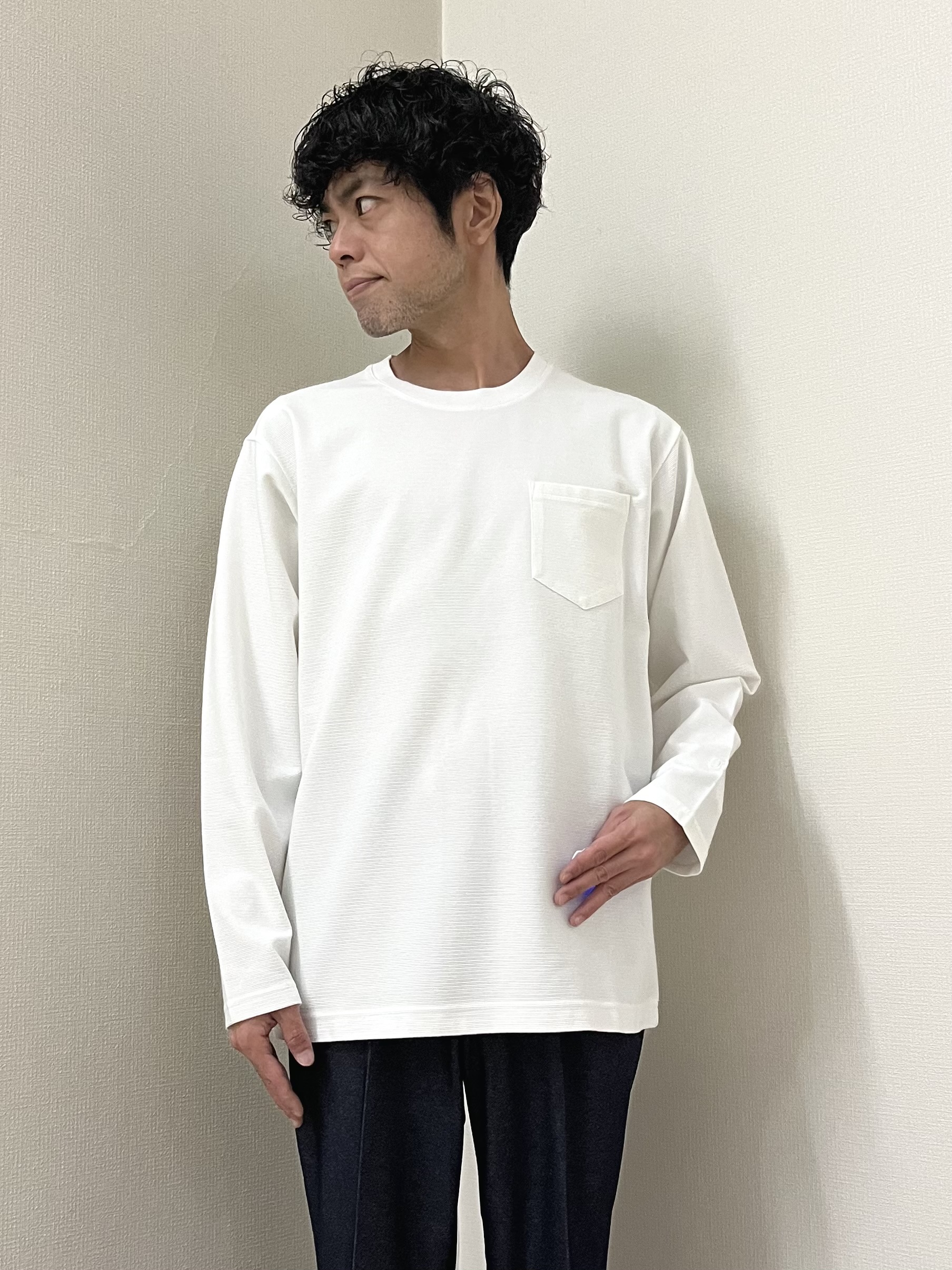 URAさんの「TAKEO KIKUCHI｜【360&deg;ストレッチ】デニムライクジャージ ジャケット」を使ったコーディネート