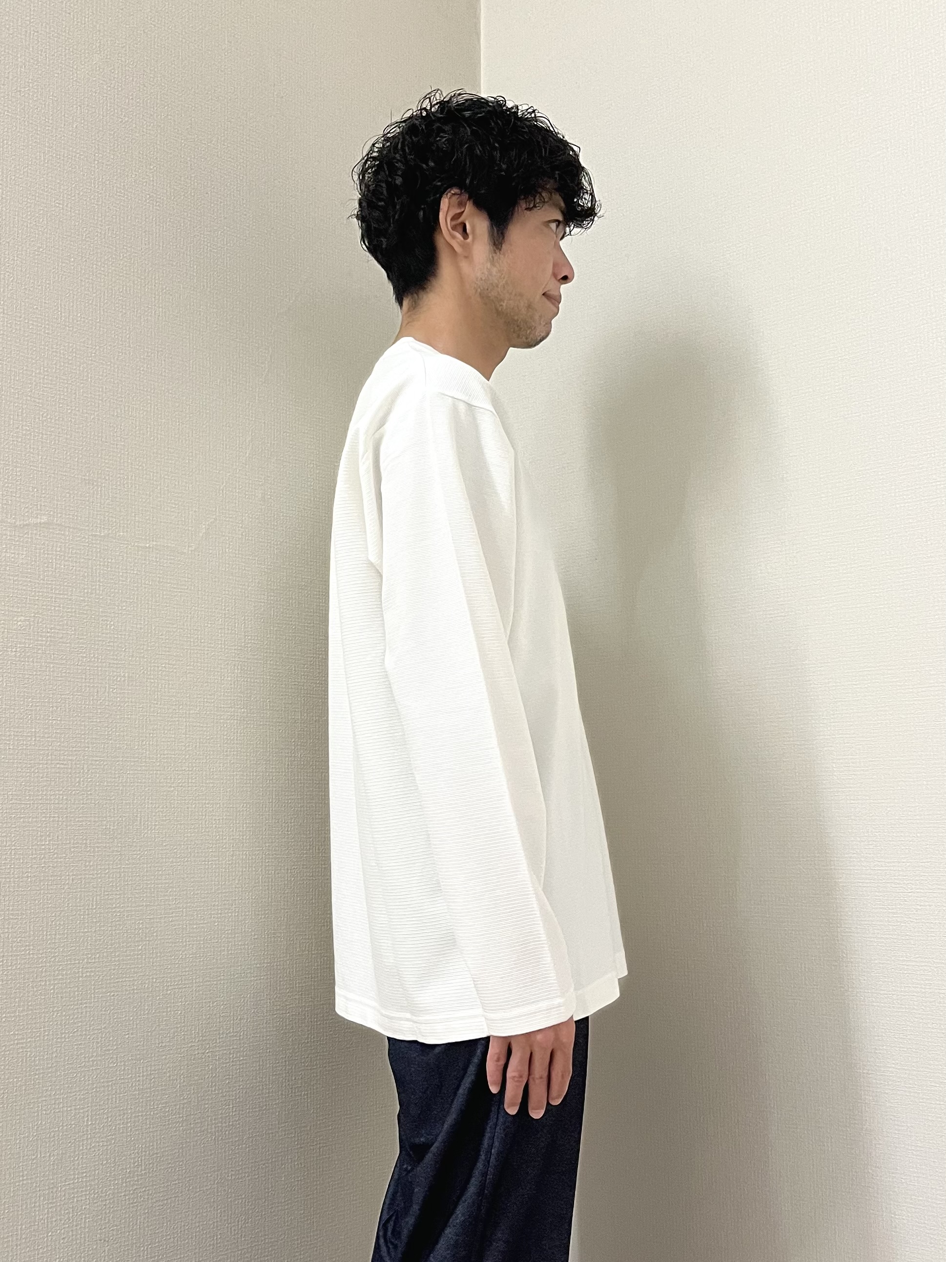 URAさんの「TAKEO KIKUCHI｜【360&deg;ストレッチ】デニムライクジャージ ジャケット」を使ったコーディネート