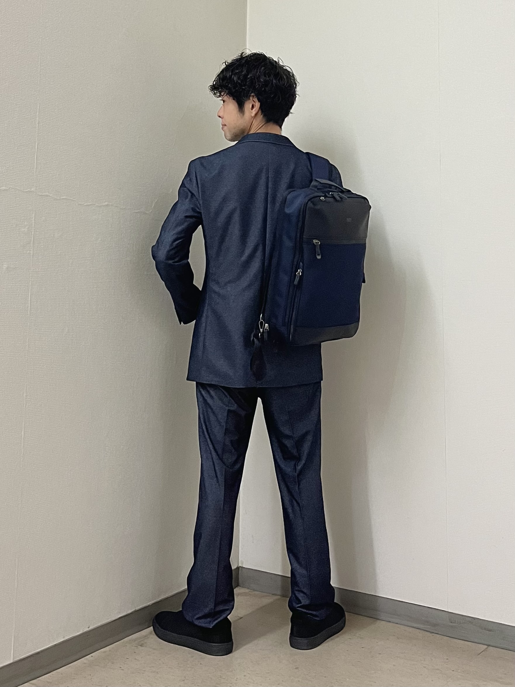URAさんの「TAKEO KIKUCHI｜【360&deg;ストレッチ】デニムライクジャージ ジャケット」を使ったコーディネート