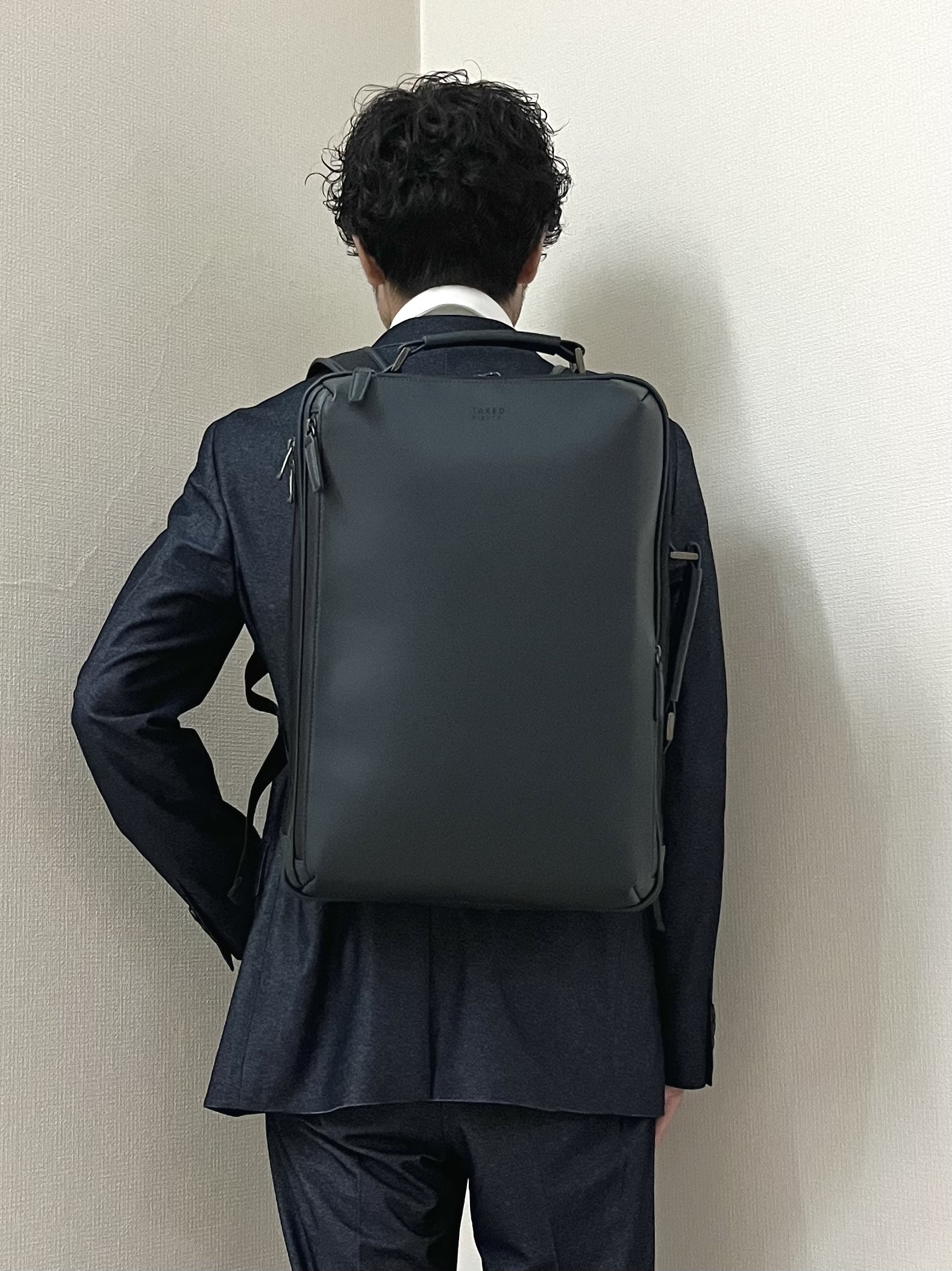 URAさんの「TAKEO KIKUCHI｜【360&deg;ストレッチ】デニムライクジャージ ジャケット」を使ったコーディネート