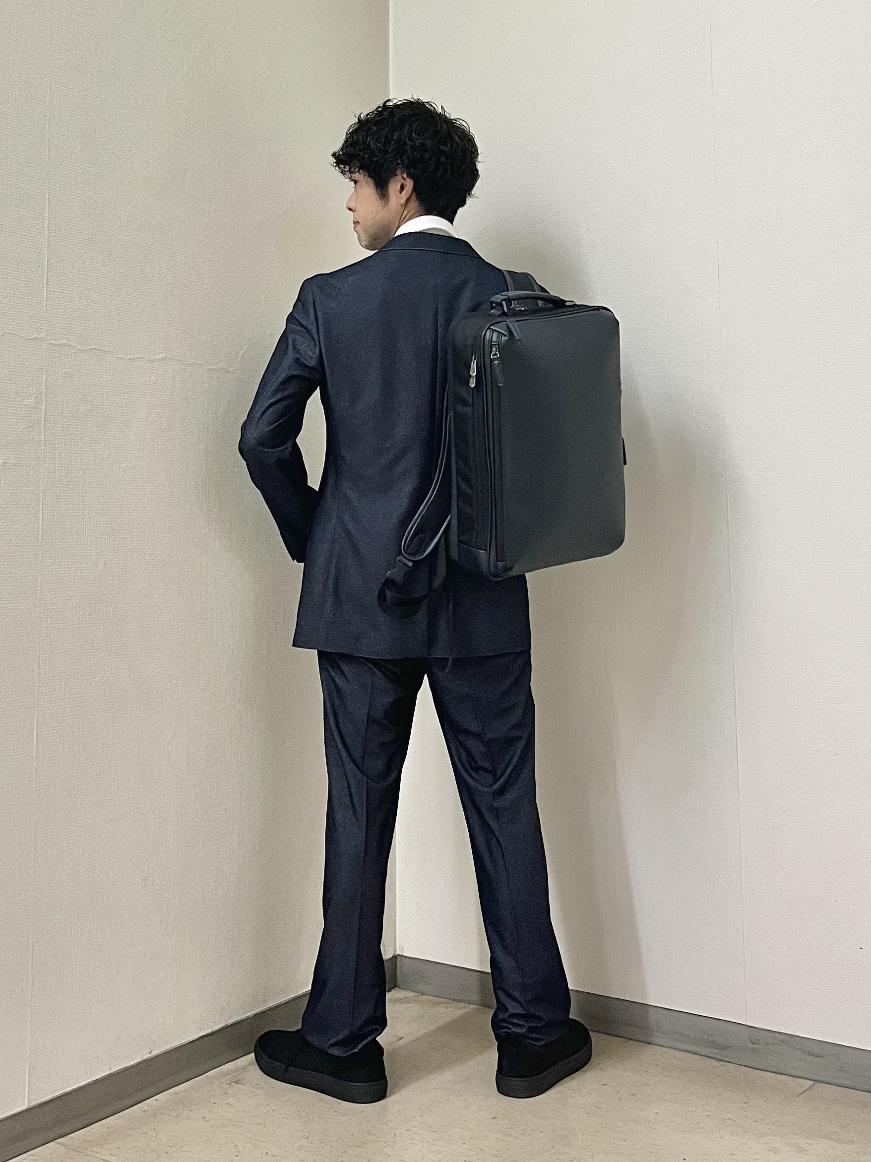 URAさんの「TAKEO KIKUCHI｜【360&deg;ストレッチ】デニムライクジャージ ジャケット」を使ったコーディネート
