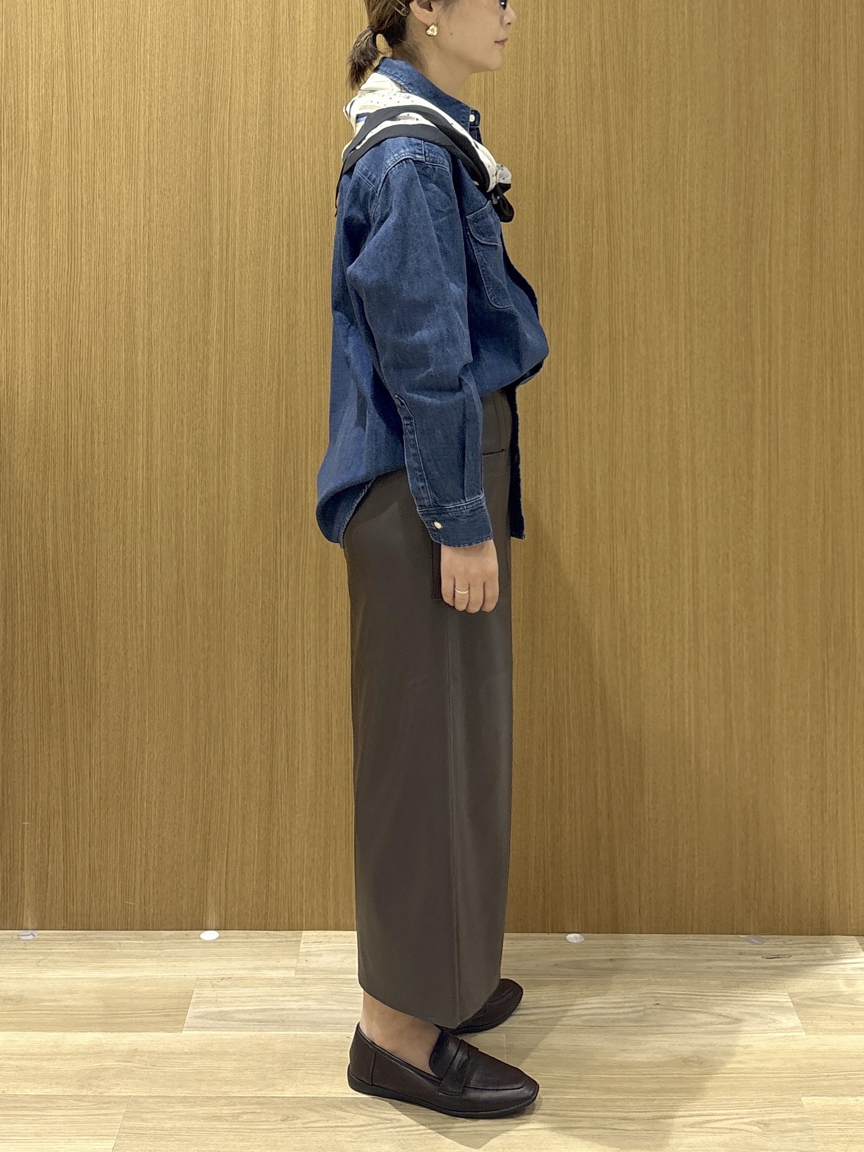 たけねぇさんの「OPAQUE.CLIP｜【Lee別注】ワークデニムシャツ」を使ったコーディネート