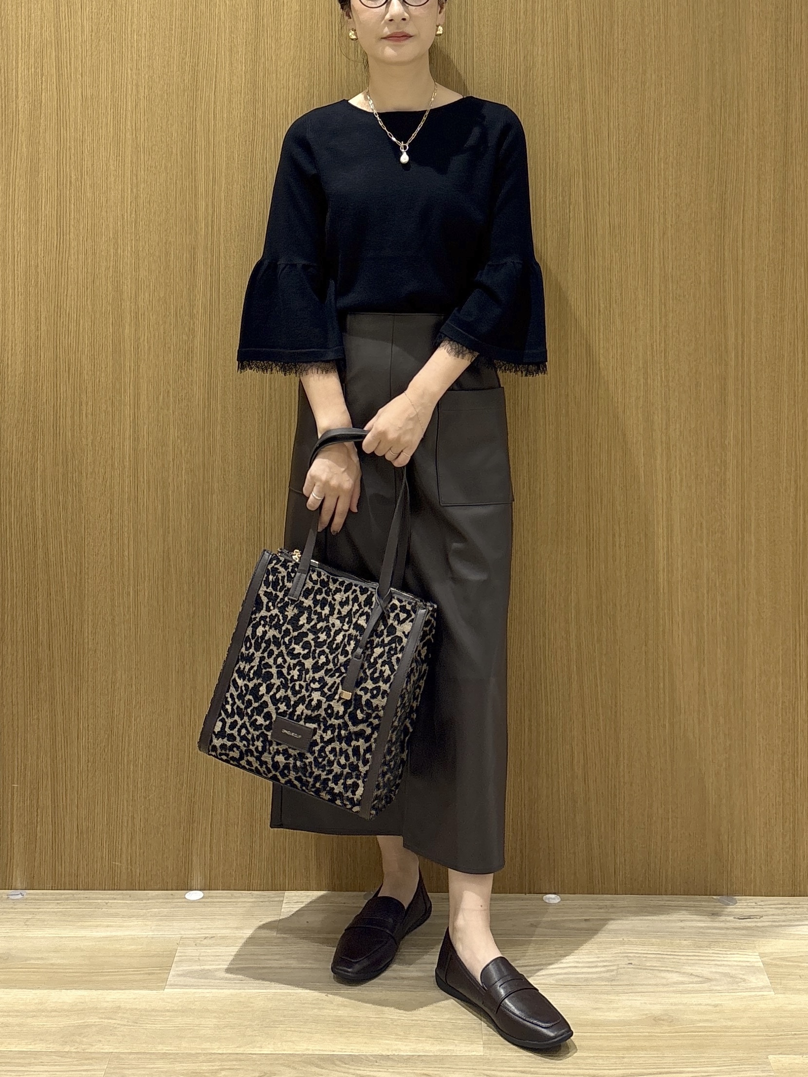 たけねぇさんの「OPAQUE.CLIP｜【UVケア】フレアスリーブニット／袖口レースアソート《洗濯機OK／遮熱性》」を使ったコーディネート
