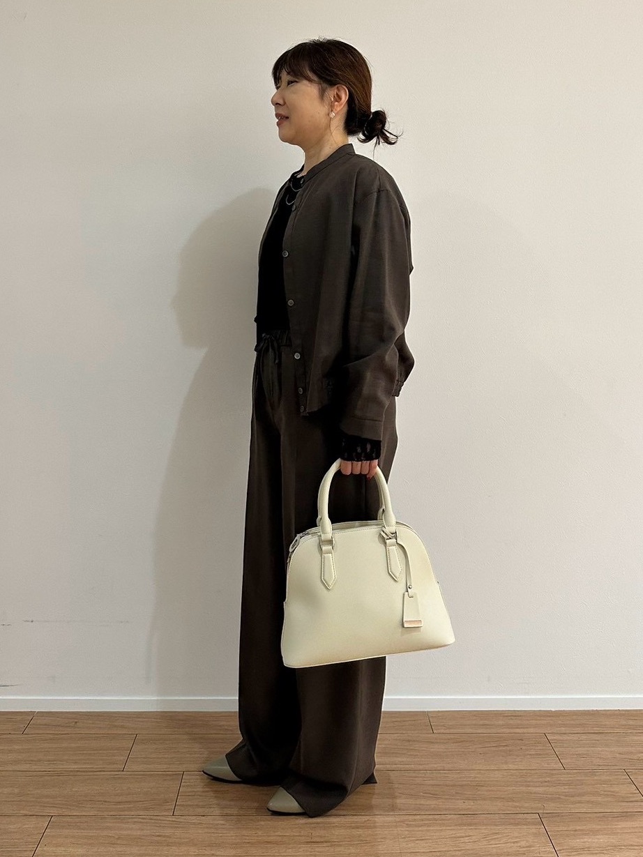 Juneさんの「UNTITLED｜【セットアップ可/秋羽織り】メランジツイルシャツ」を使ったコーディネート