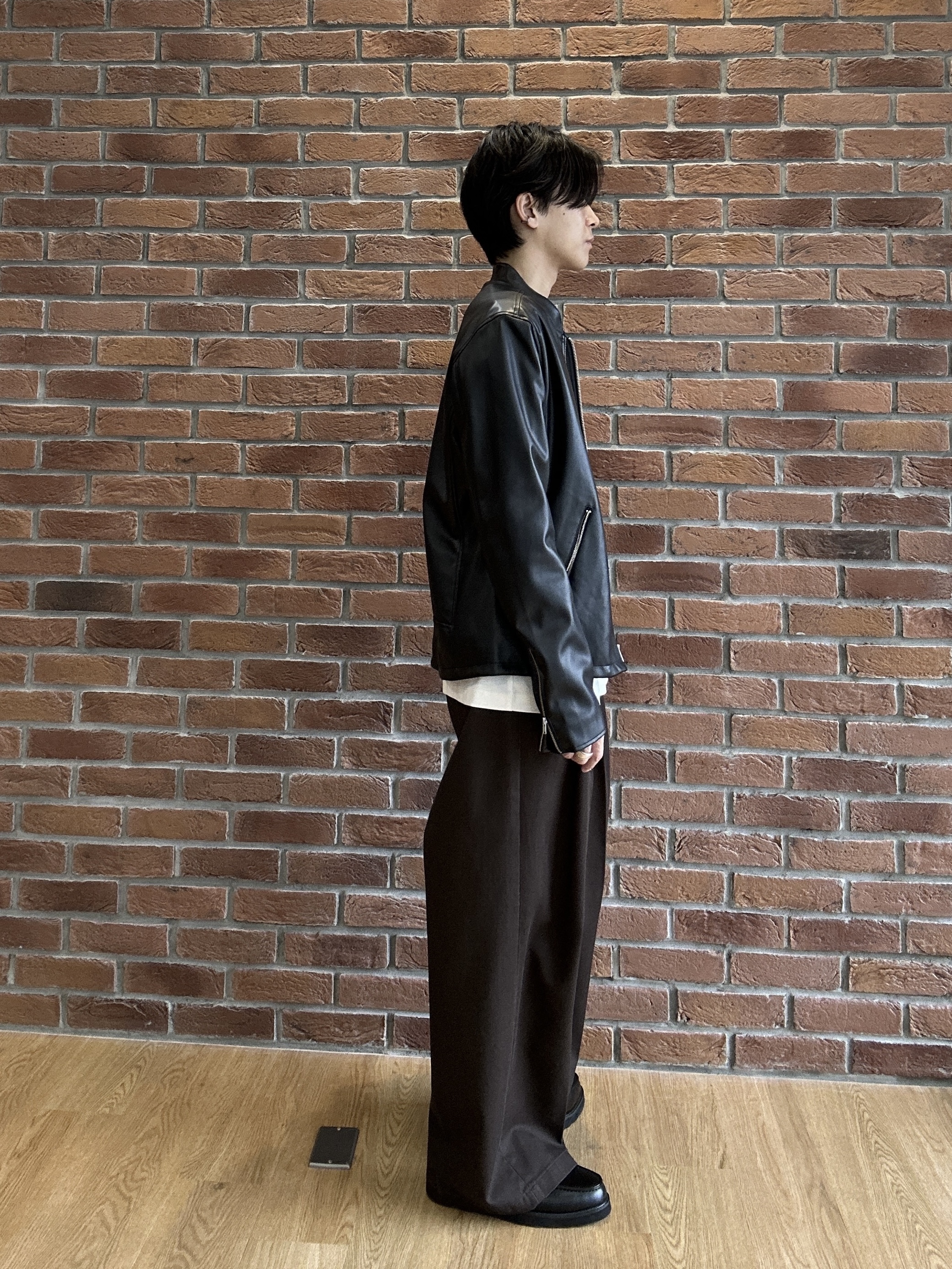 ドイさんの「tk.TAKEO KIKUCHI｜【汗シミ防止／UVカット】sweat stain proof series レギュラーTシャツ」を使ったコーディネート