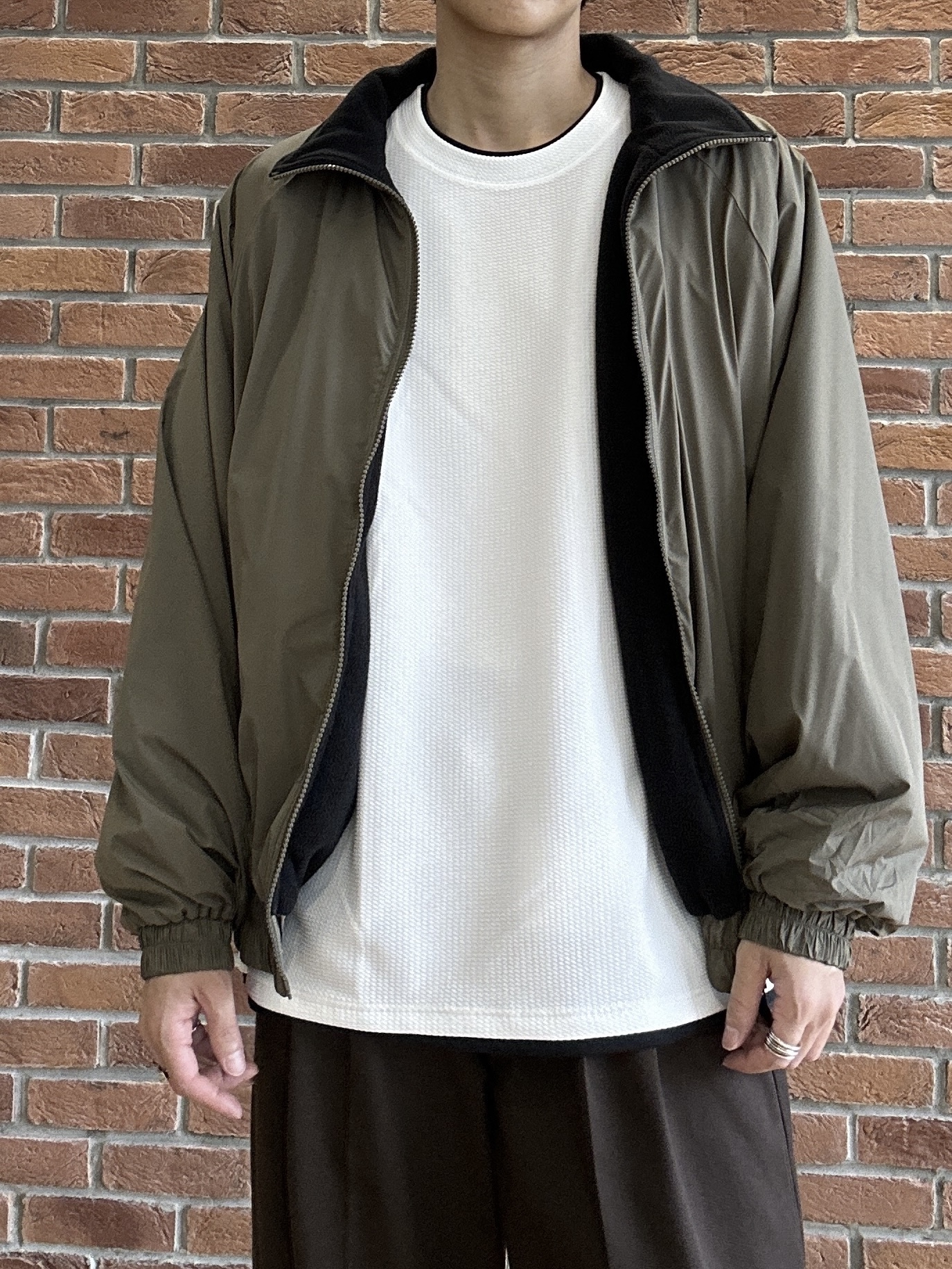 ドイさんの「tk.TAKEO KIKUCHI｜【汗シミ防止／UVカット】sweat stain proof series レギュラーTシャツ」を使ったコーディネート