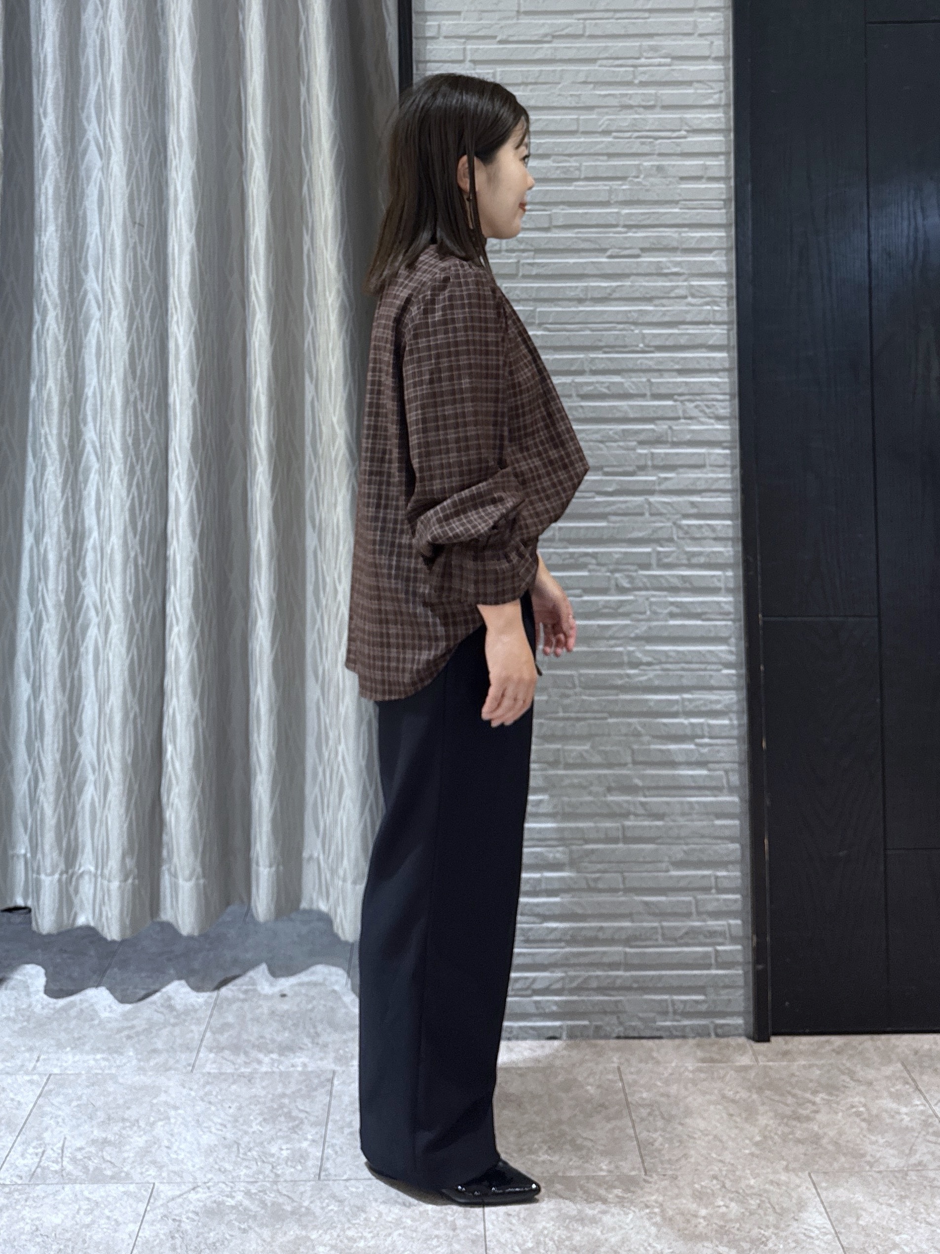 chさんの「THE SHOP TK｜POLO BCS/チェックスカーフ付きブラウス」を使ったコーディネート
