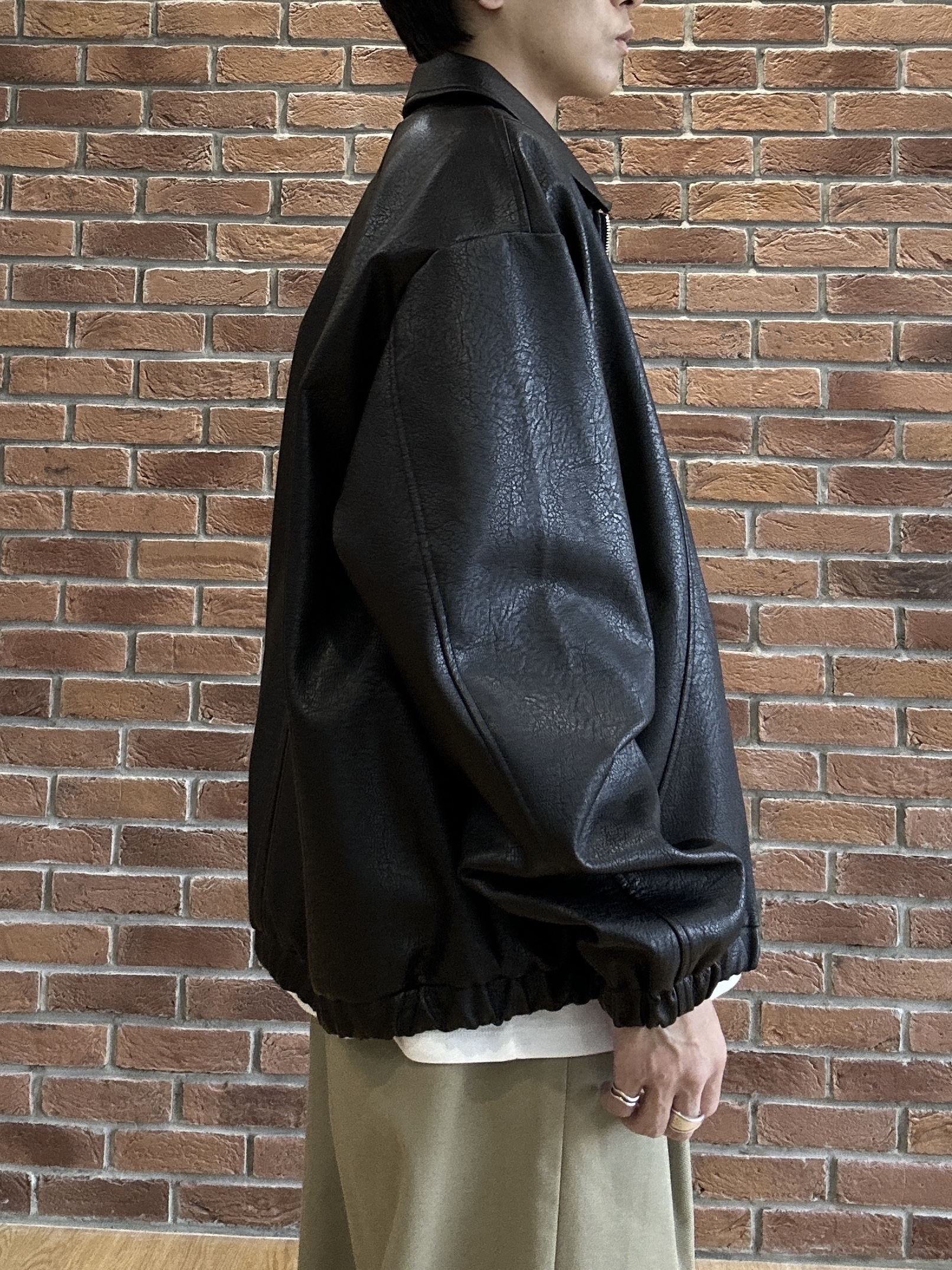 ドイさんの「tk.TAKEO KIKUCHI｜【別注】Dickies(R)　TRバレルパンツ」を使ったコーディネート