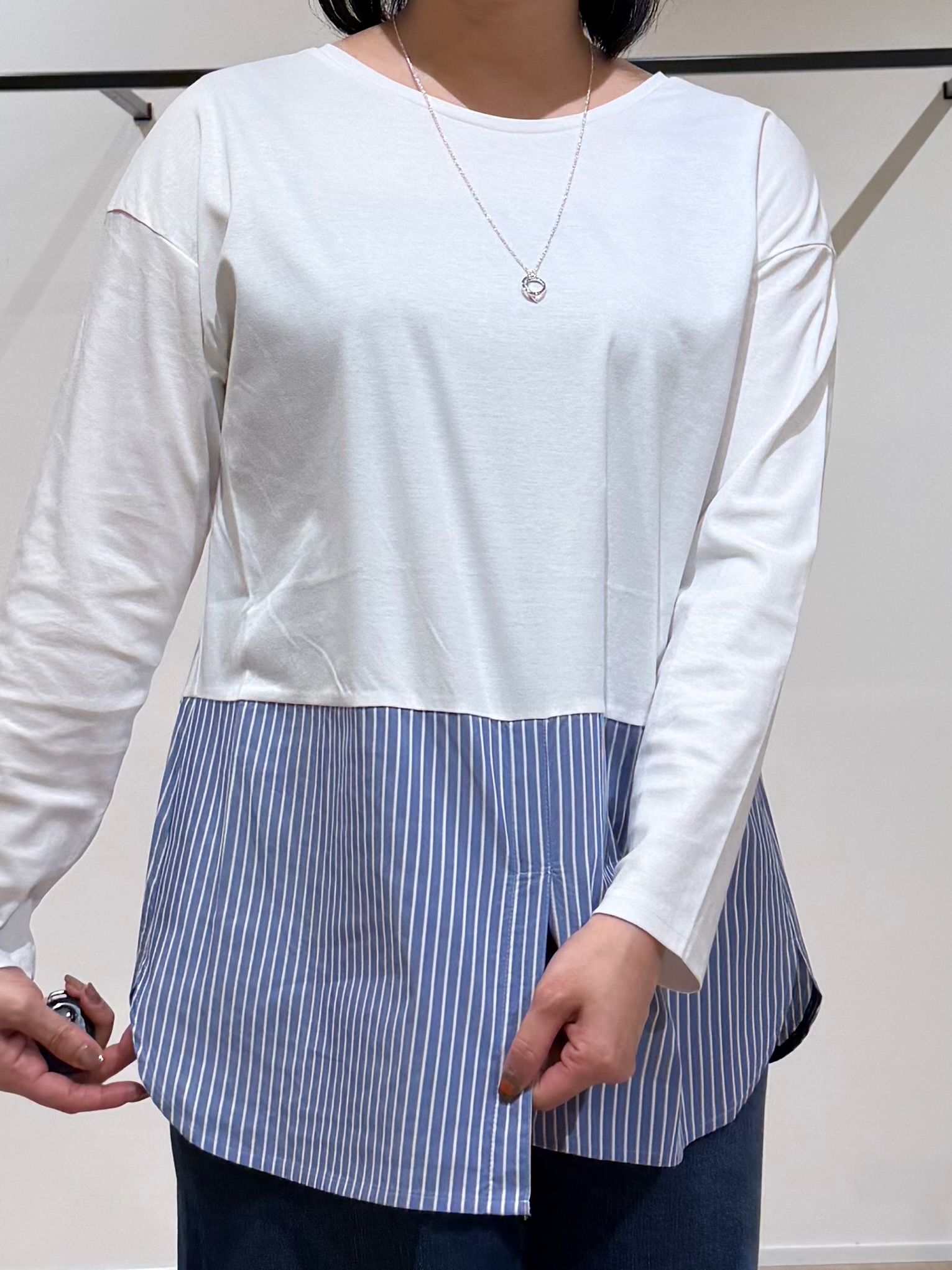 TOMOMIさんの「UNTITLED｜【選べる6色／ストレッチ◎】きれいめドルマンスリーブニット」を使ったコーディネート