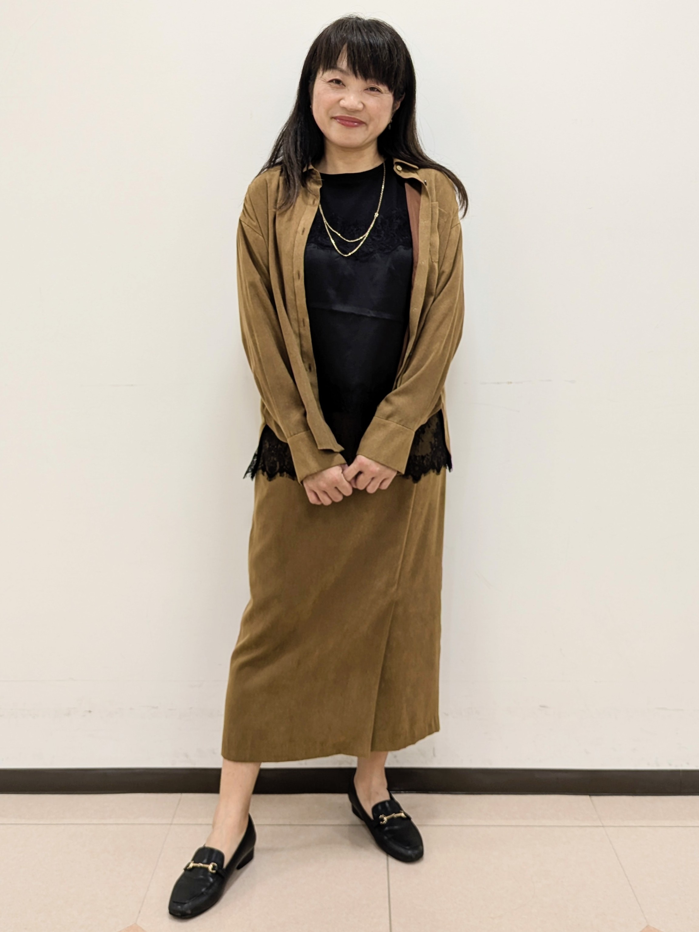 ともさんの「UNTITLED｜【セットアップ可/秋羽織り】スエードライクシャツ」を使ったコーディネート