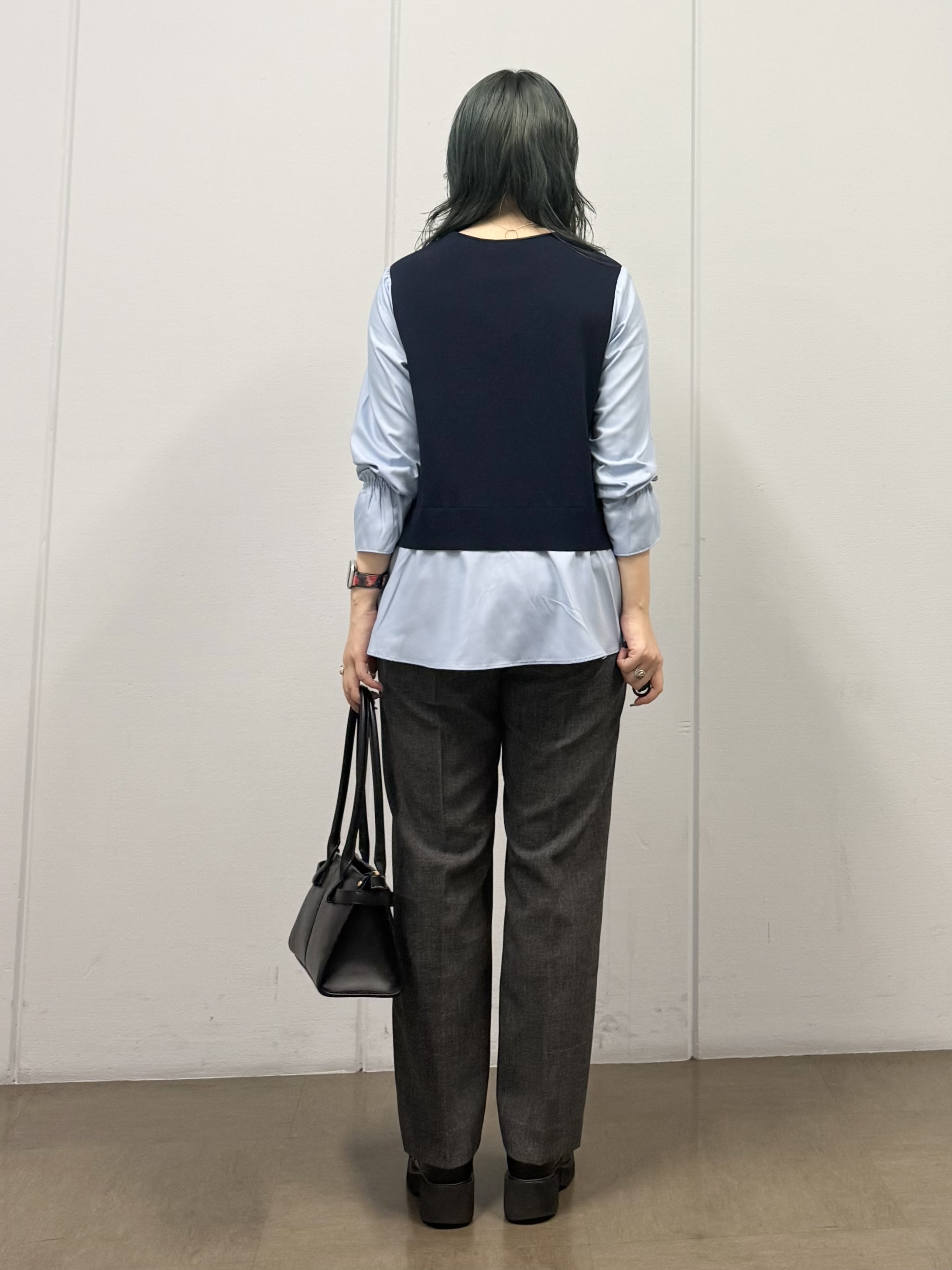 mizukiさんの「INDIVI｜【洗える／1枚でコーデ完成】重ね着風ニットトップス」を使ったコーディネート