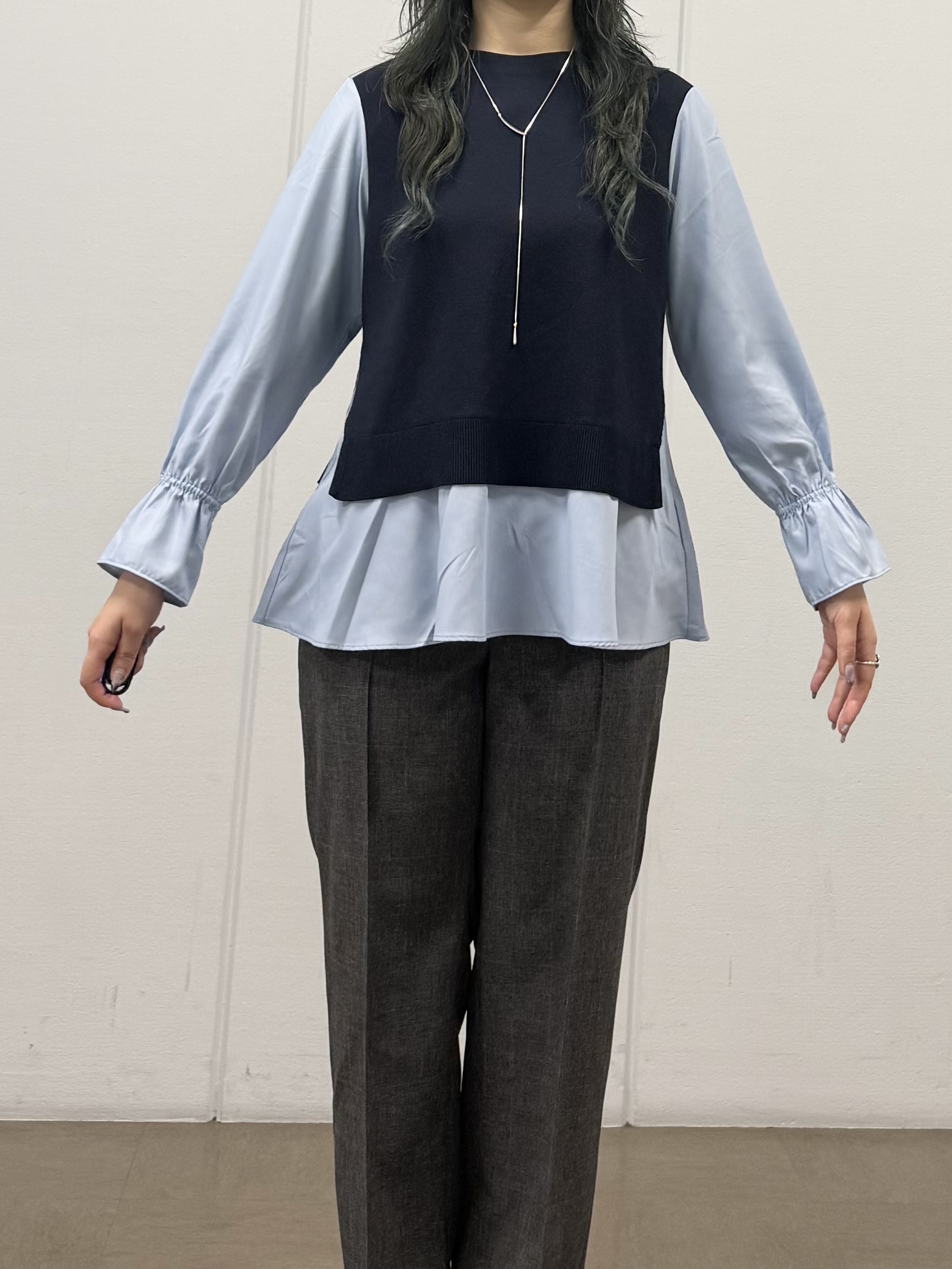 mizukiさんの「INDIVI｜【洗える／1枚でコーデ完成】重ね着風ニットトップス」を使ったコーディネート