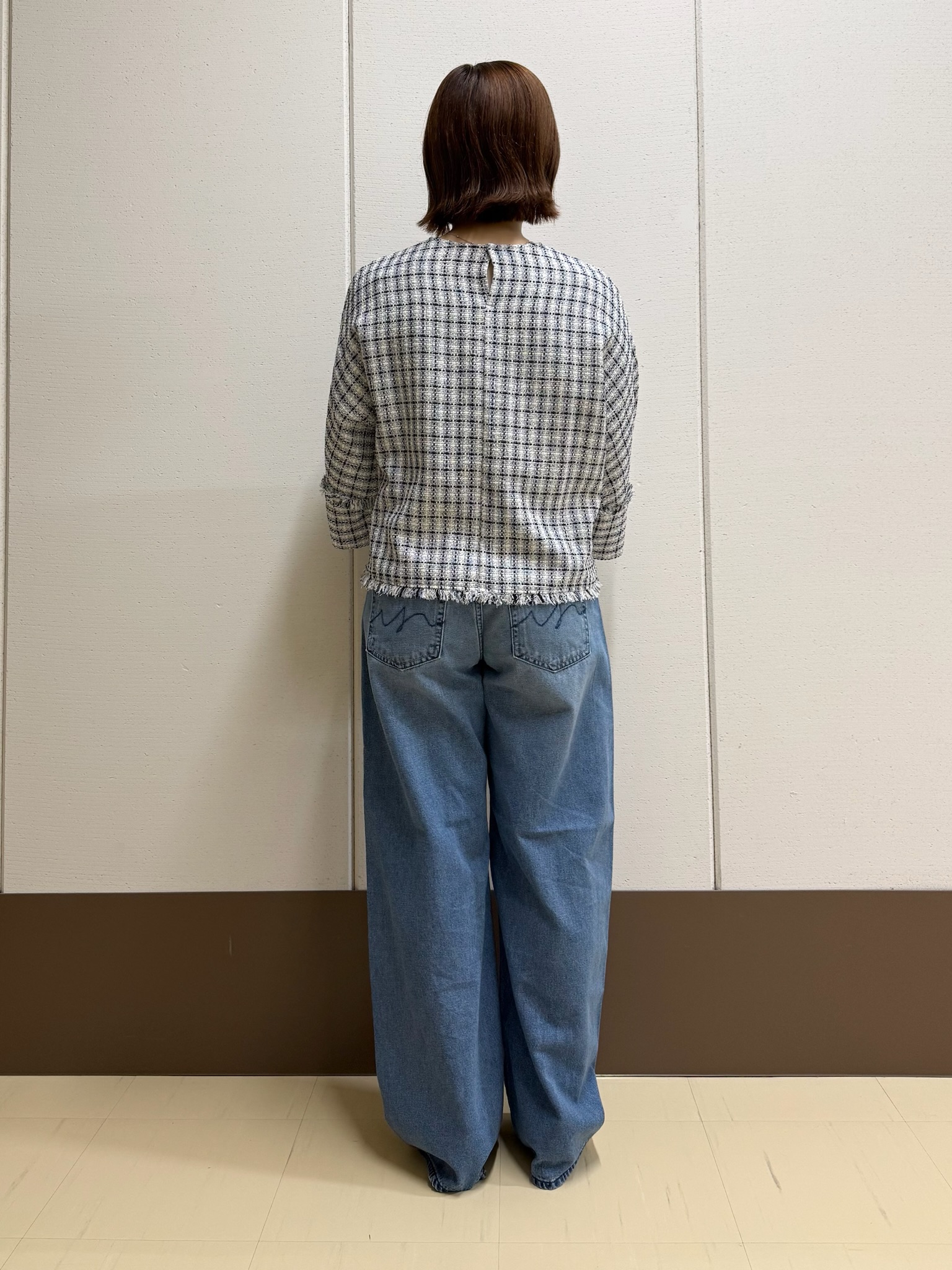 Rikoさんの「INDIVI｜【新作登場！】カーブシルエットデニム」を使ったコーディネート