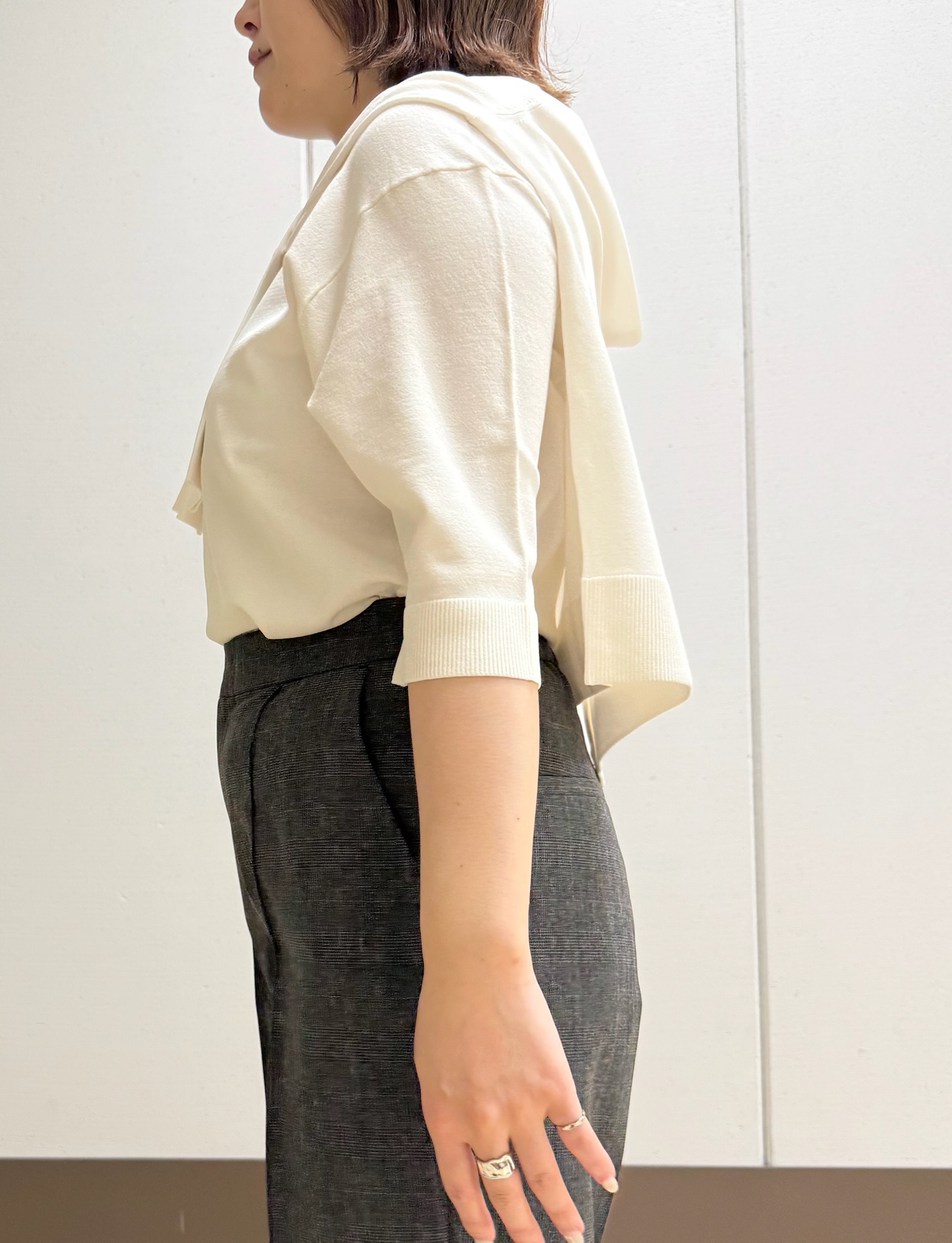 Rikoさんの「INDIVI｜【2点セット】5分袖ニット＆カーディガン きれいめアンサンブルニット」を使ったコーディネート