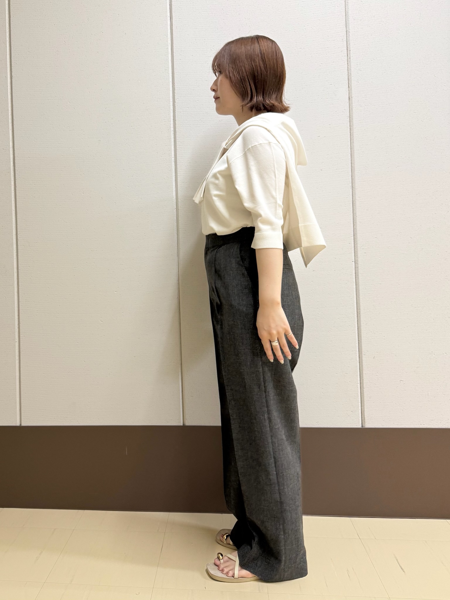 Rikoさんの「INDIVI｜【2点セット】5分袖ニット＆カーディガン きれいめアンサンブルニット」を使ったコーディネート