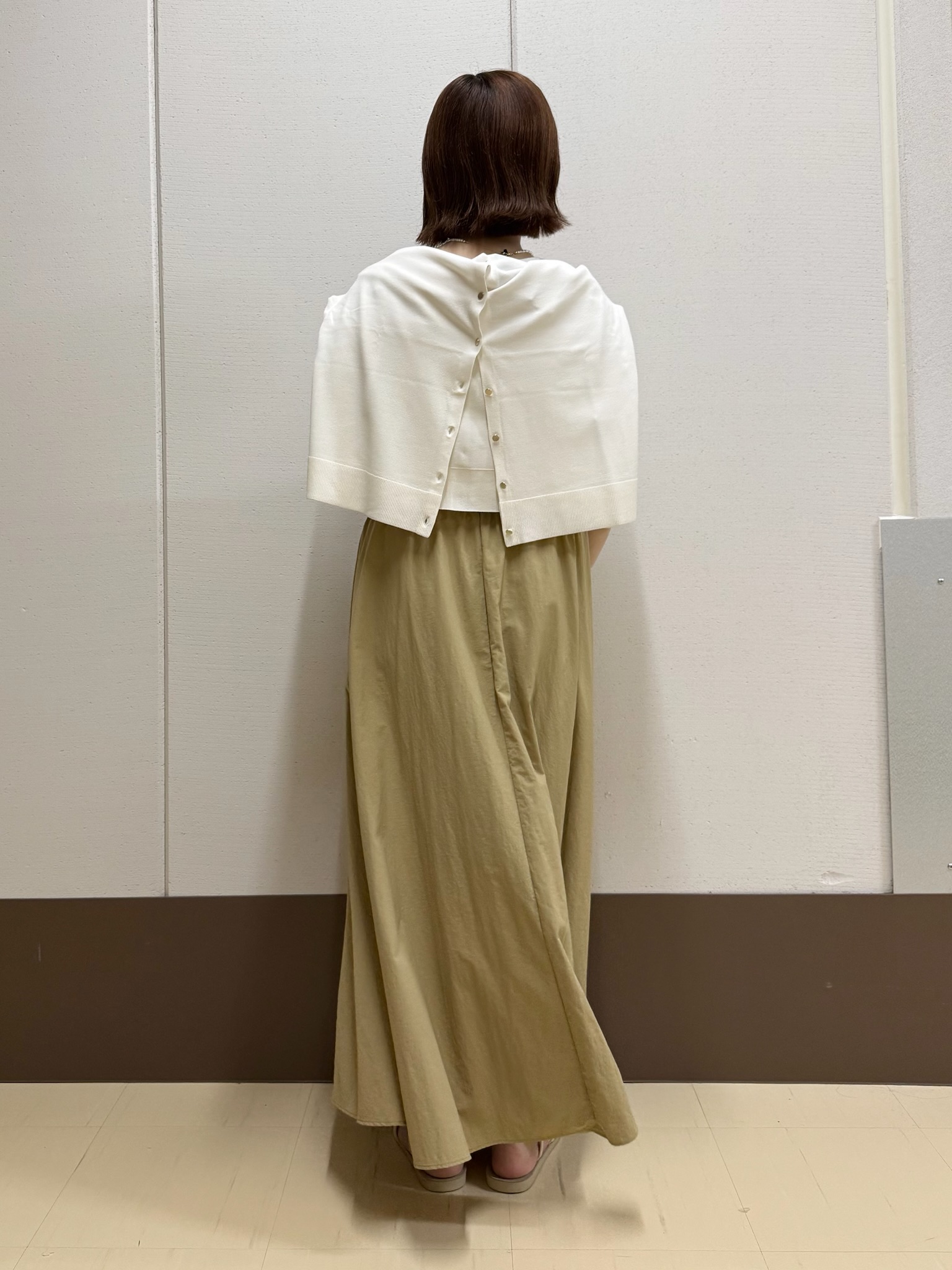 Rikoさんの「INDIVI｜【2点セット】5分袖ニット＆カーディガン きれいめアンサンブルニット」を使ったコーディネート
