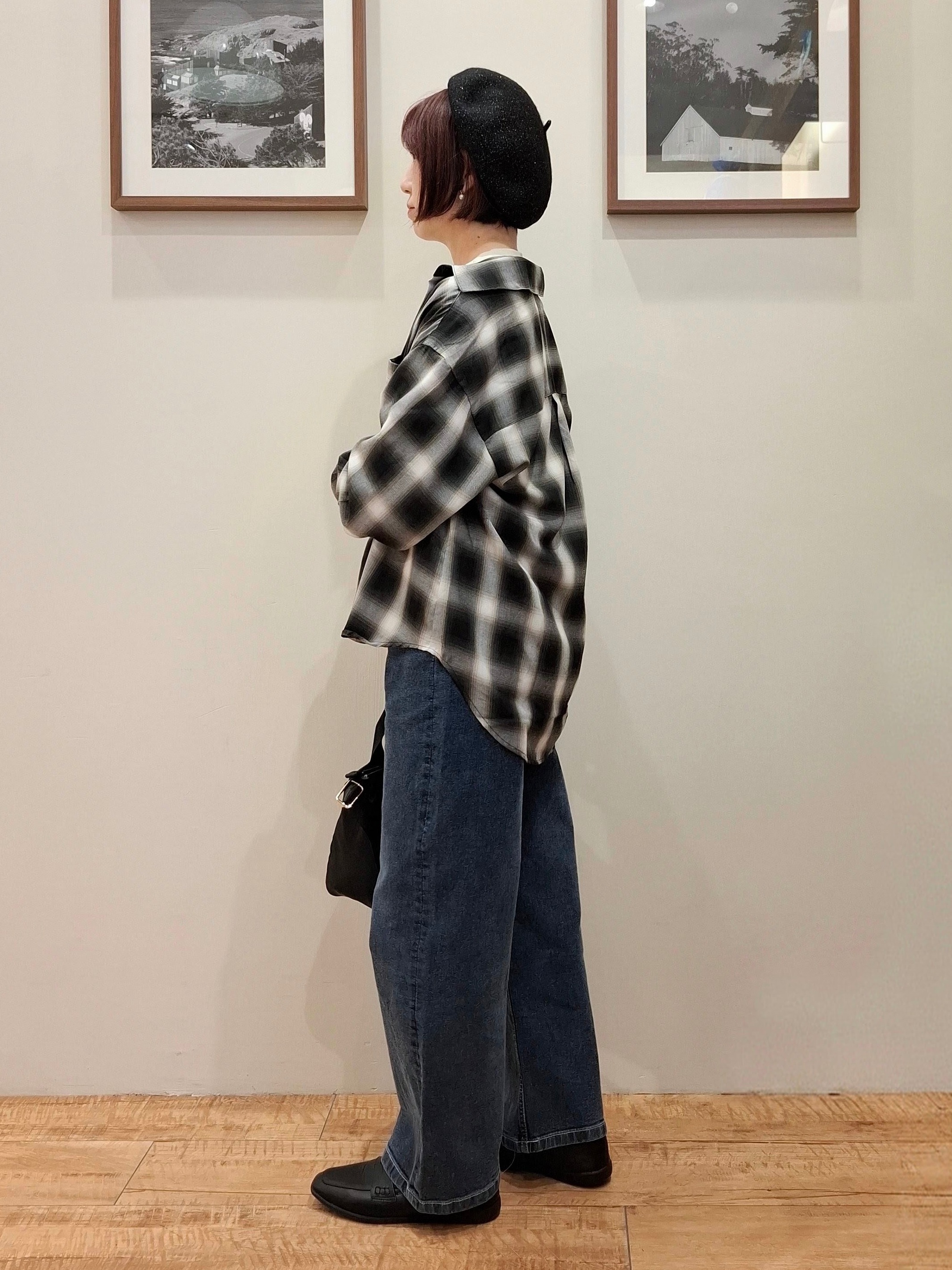 まあるさんの「SHOO･LA･RUE｜【洗濯後しわになりにくい/S-LL】選べる6パターン 羽織としても活躍する ベーシックシャツ」を使ったコーディネート