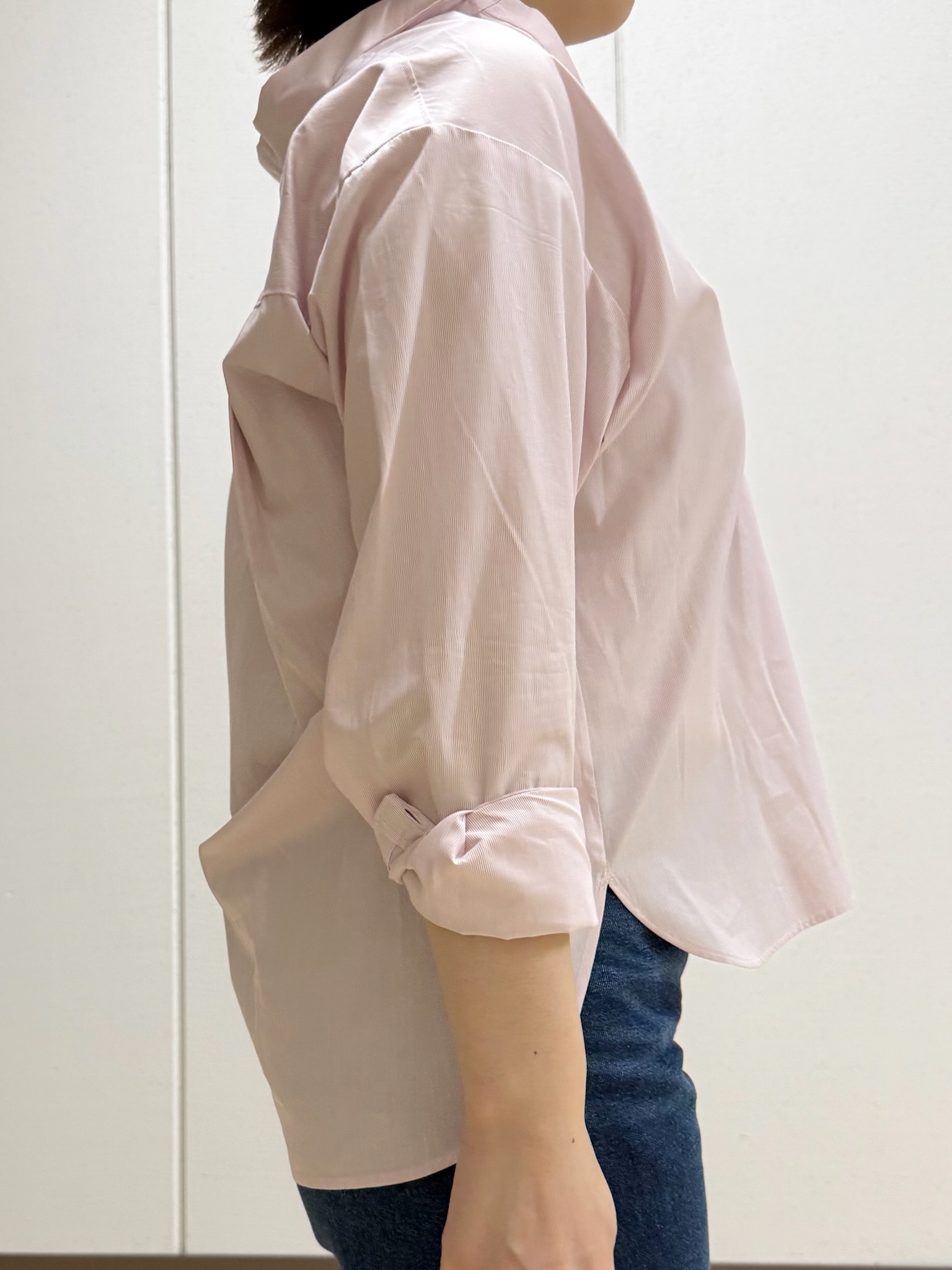 Rikoさんの「INDIVI｜【6色展開/コットン100】カラーベーシックシャツ」を使ったコーディネート