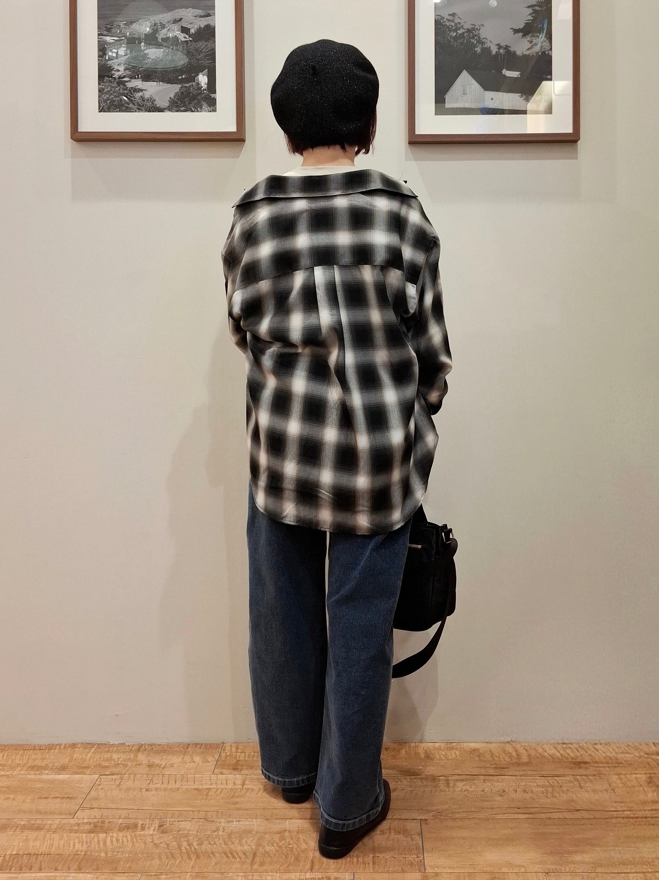 まあるさんの「SHOO･LA･RUE｜【洗濯後しわになりにくい/S-LL】選べる6パターン 羽織としても活躍する ベーシックシャツ」を使ったコーディネート