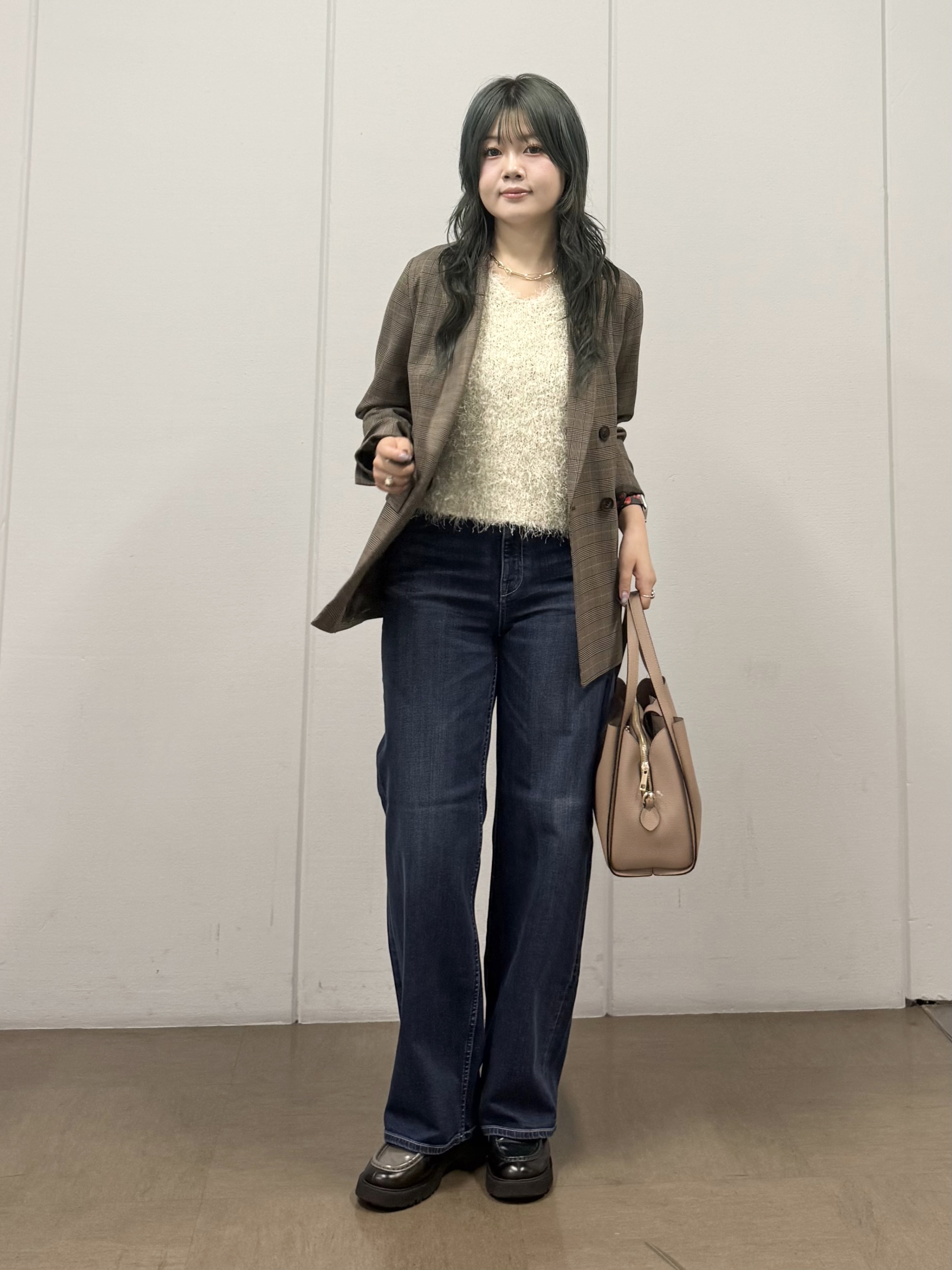 mizukiさんの「INDIVI｜【洗濯機OK／ストレッチ◎】秋はじめのダブルジャケット」を使ったコーディネート