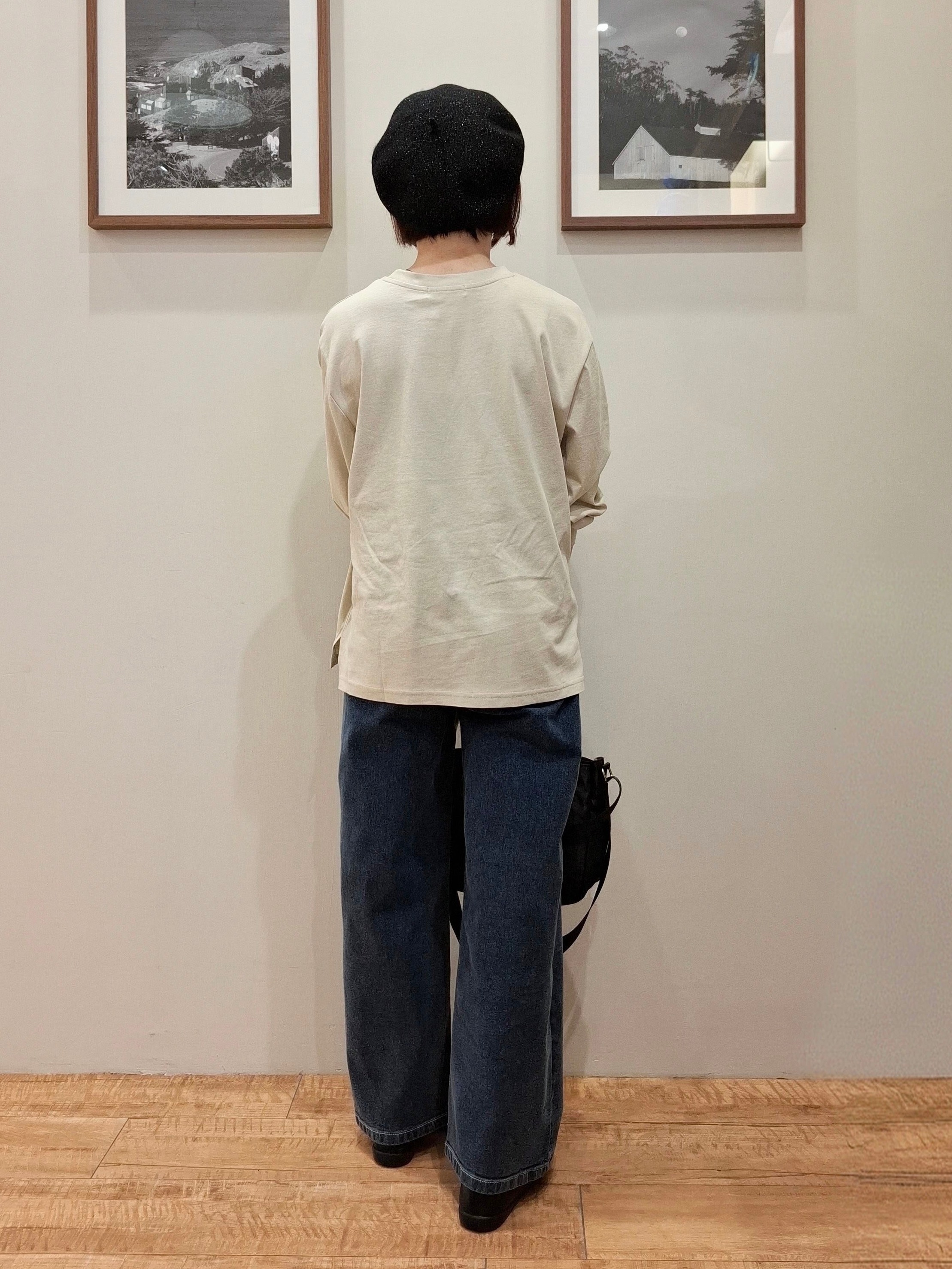 まあるさんの「SHOO･LA･RUE｜【洗濯後しわになりにくい/S-LL】選べる6パターン 羽織としても活躍する ベーシックシャツ」を使ったコーディネート