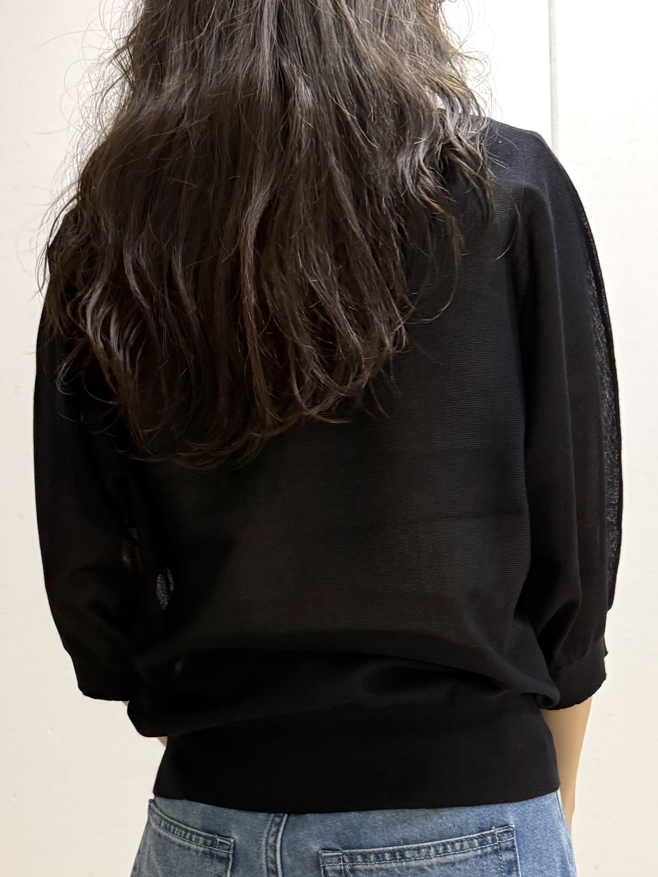 mamiさんの「INDIVI｜【体型カバー／洗える】シアードルマンニット」を使ったコーディネート