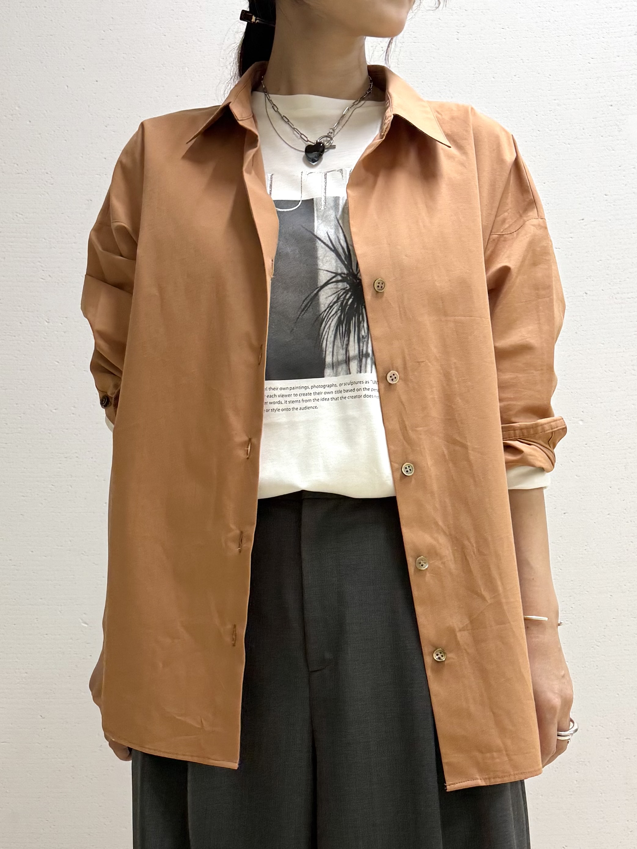 mamiさんの「INDIVI｜コットンドルマンシャツ」を使ったコーディネート