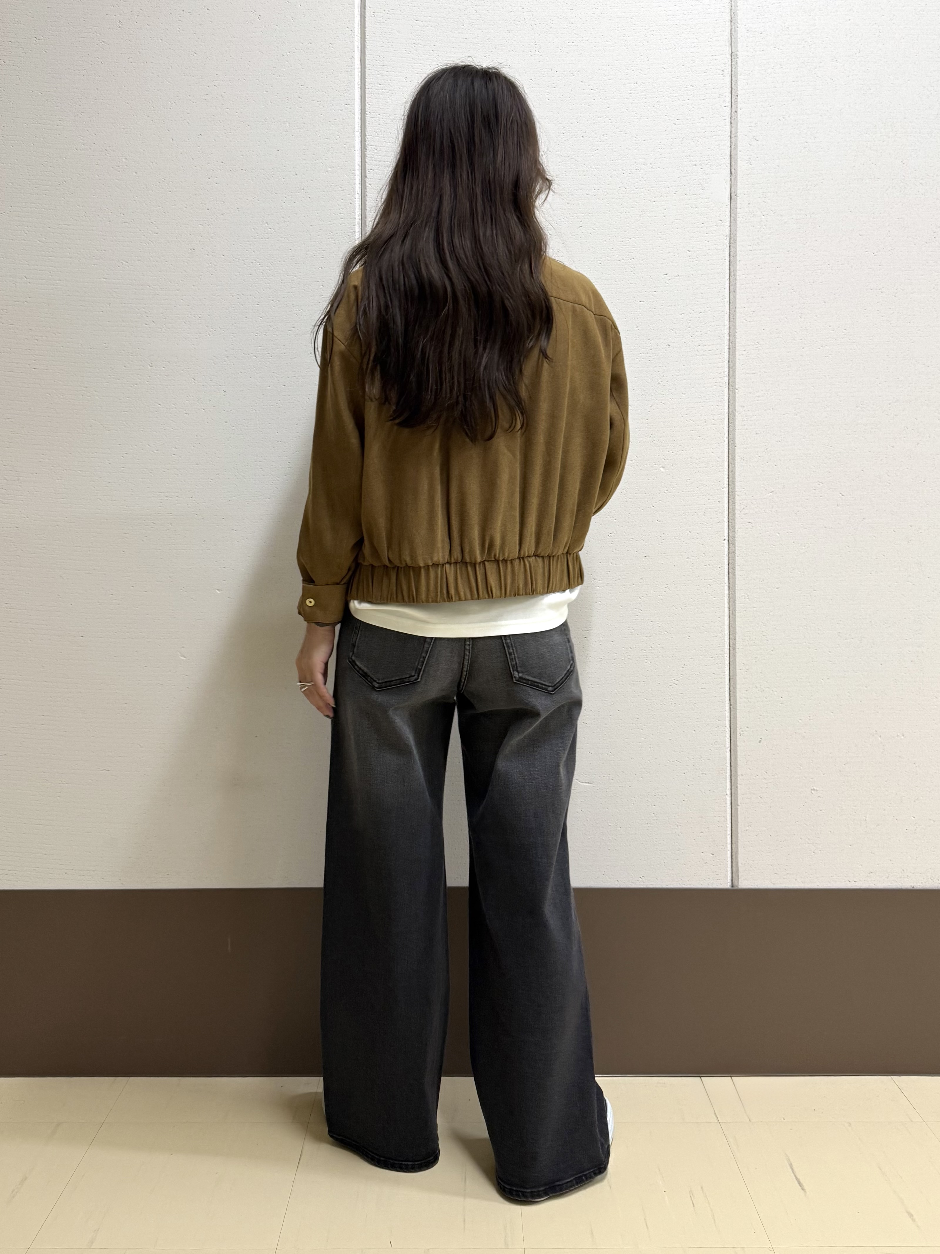 mamiさんの「INDIVI｜【セットアップ可/秋ジャケット】スエードライクブルゾン」を使ったコーディネート