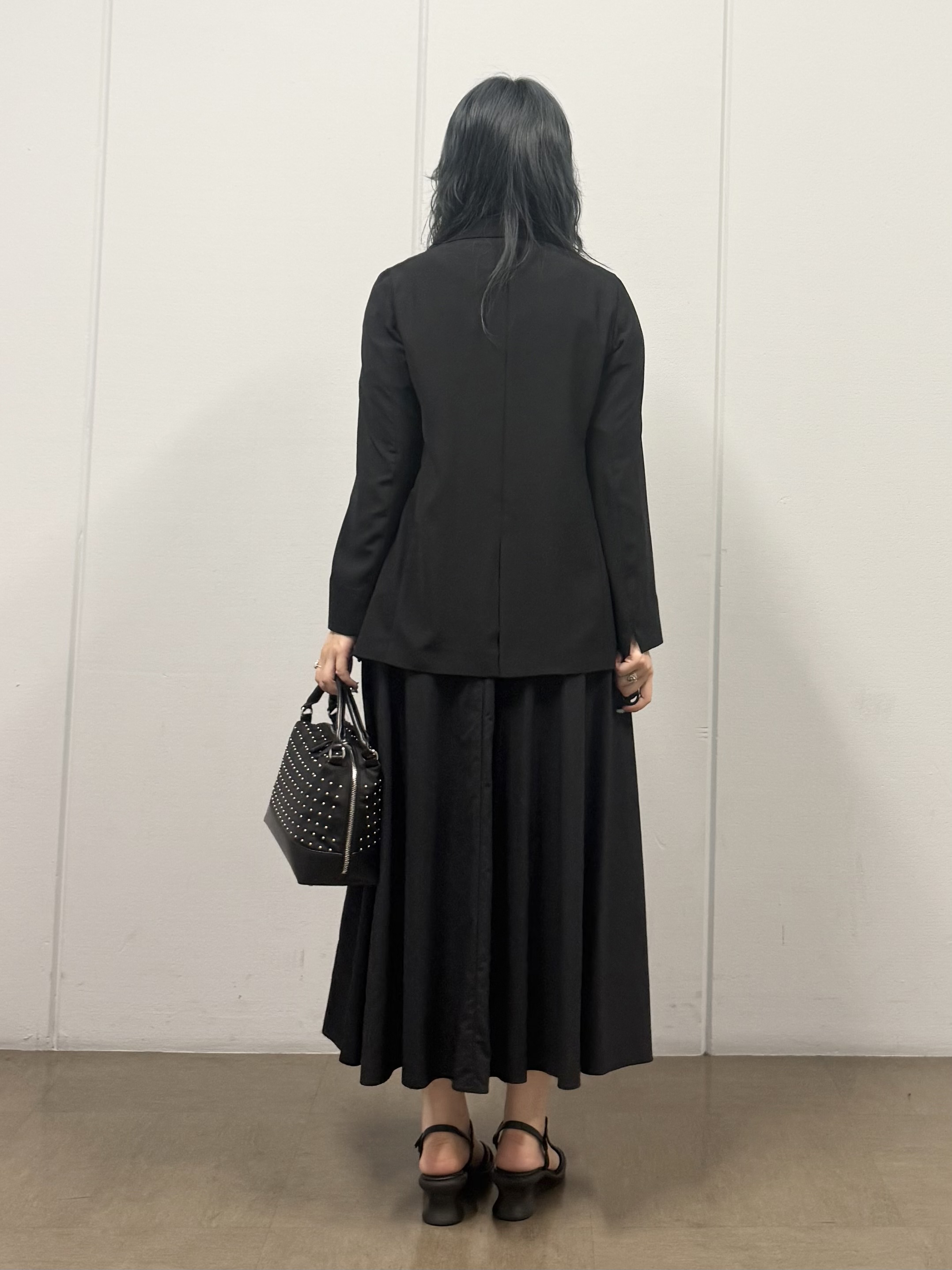 mizukiさんの「INDIVI｜【体型カバー／洗える】シアードルマンニット」を使ったコーディネート