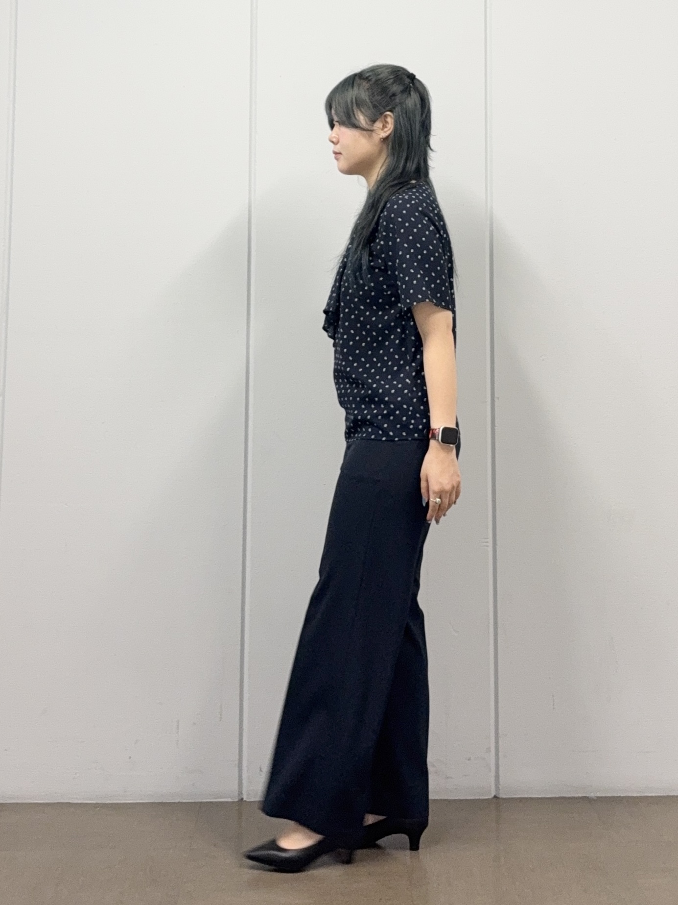 mizukiさんの「INDIVI｜【洗える／スーツインナー／UVケア】ボウタイ風 幾何学柄ブラウス」を使ったコーディネート