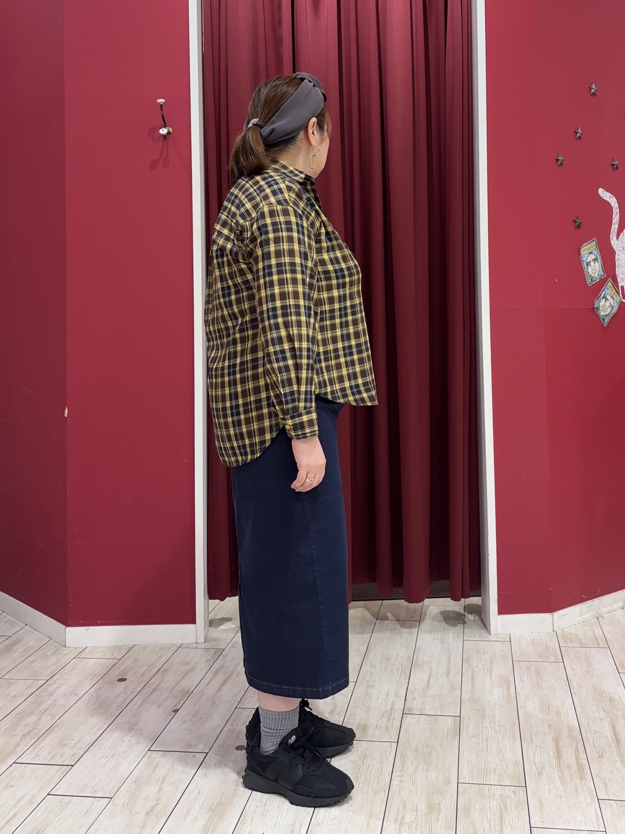KOZAさんの「SHOO･LA･RUE｜【洗濯後しわになりにくい/S-LL】選べる6パターン 羽織としても活躍する ベーシックシャツ」を使ったコーディネート