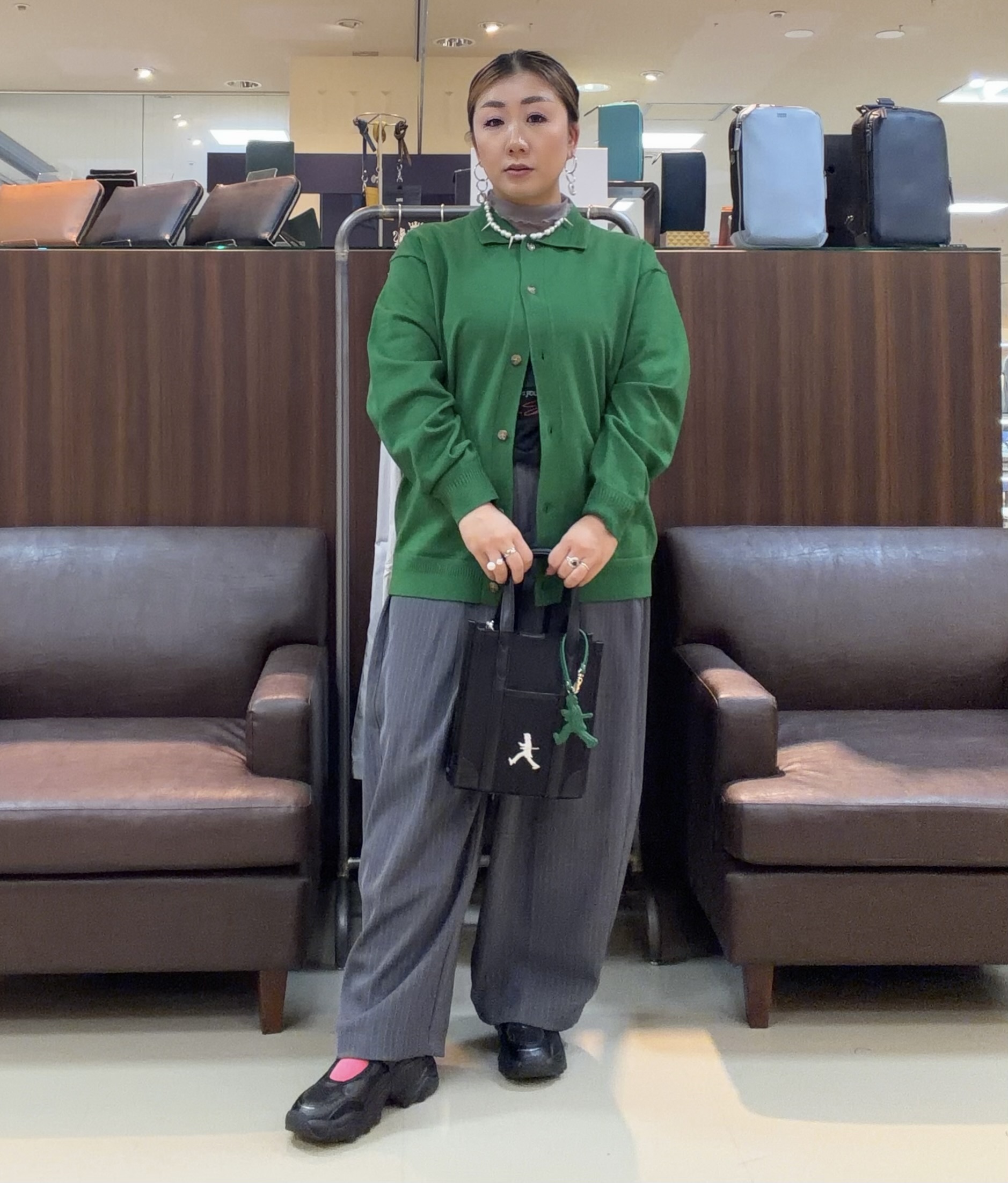 735さんの「TAKEO KIKUCHI｜ニット シャツ カーディガン」を使ったコーディネート